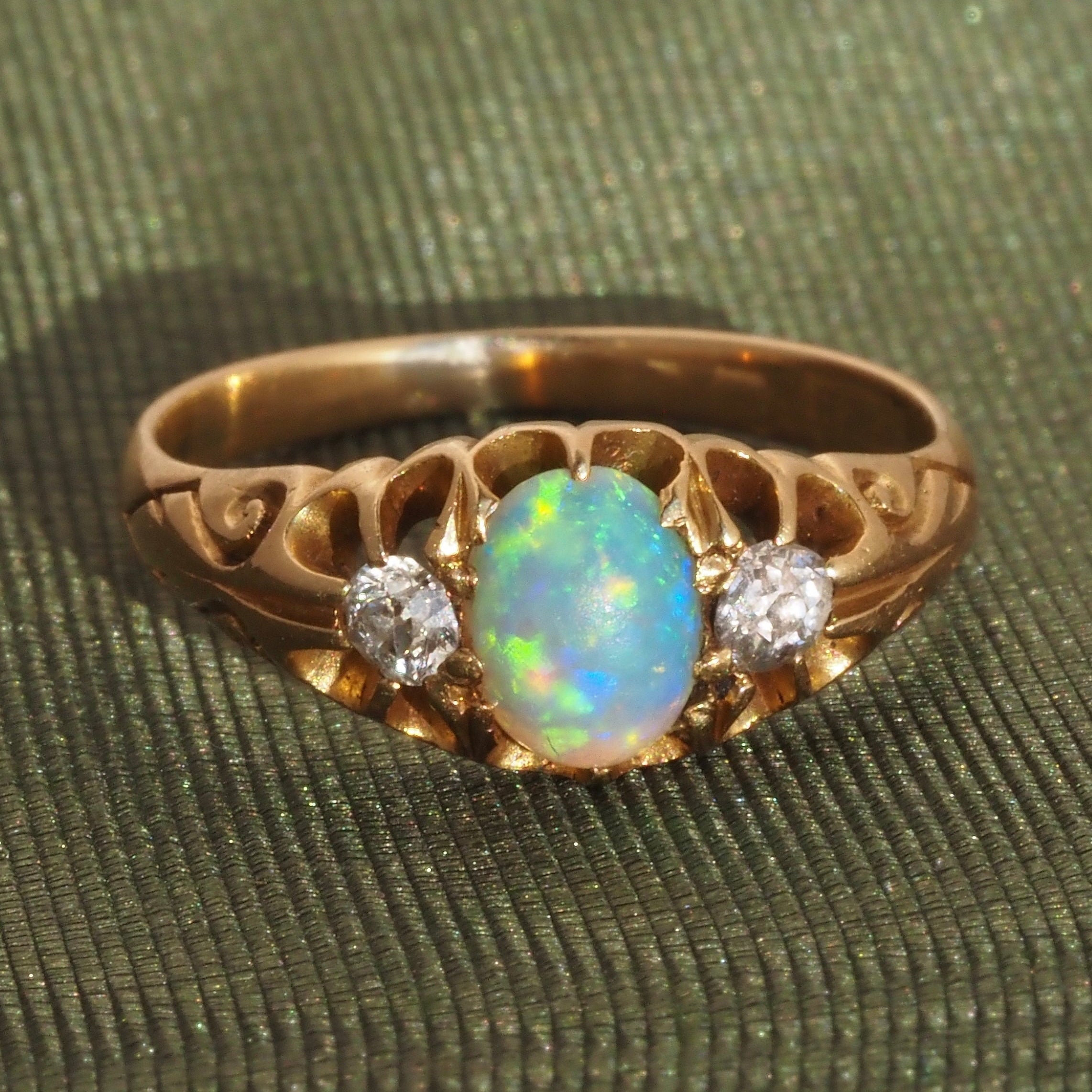 Antique Victorian Opal Diamond 18k Gold Ring