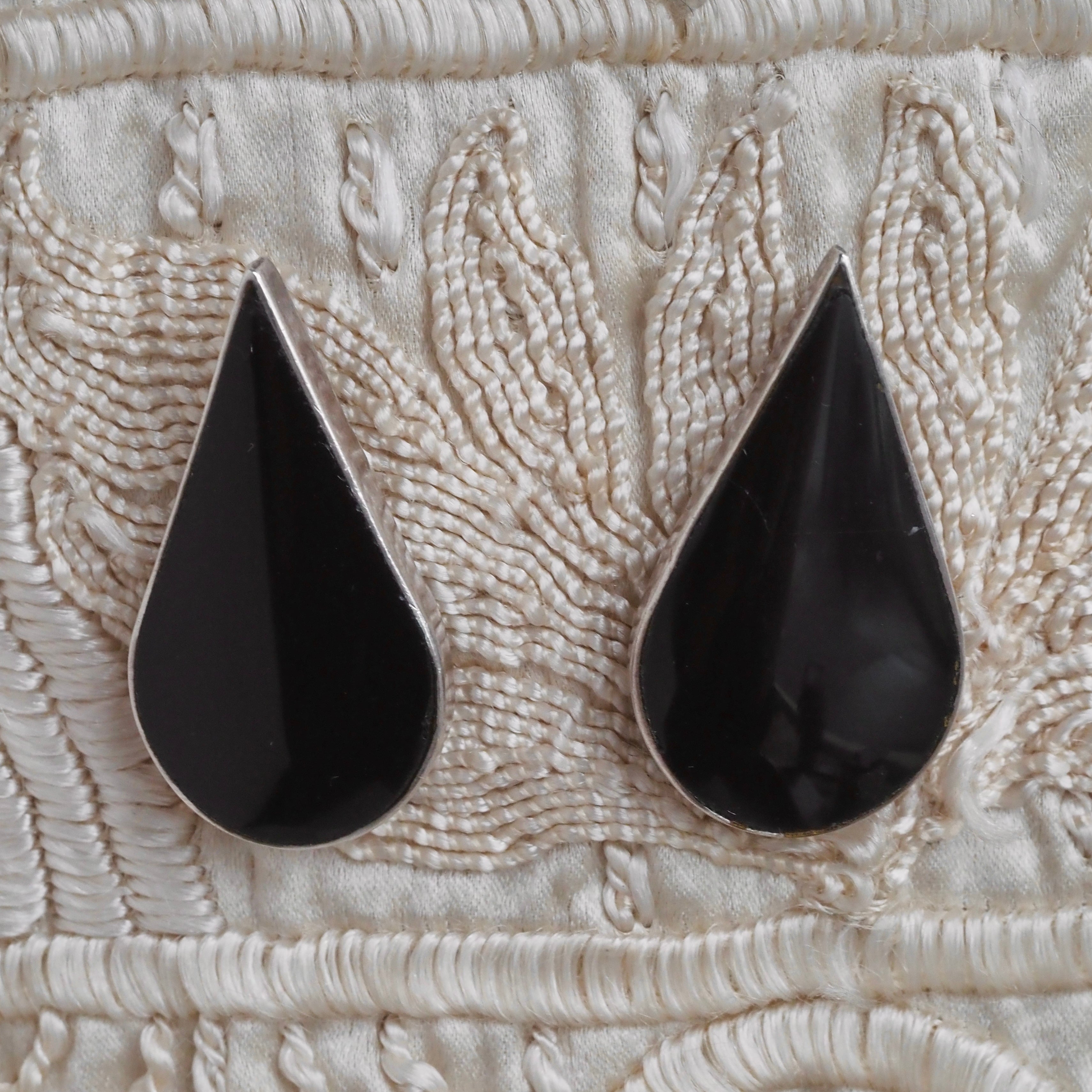 Vintage Taxco Onyx Sterling Silver Teardrop Earrings