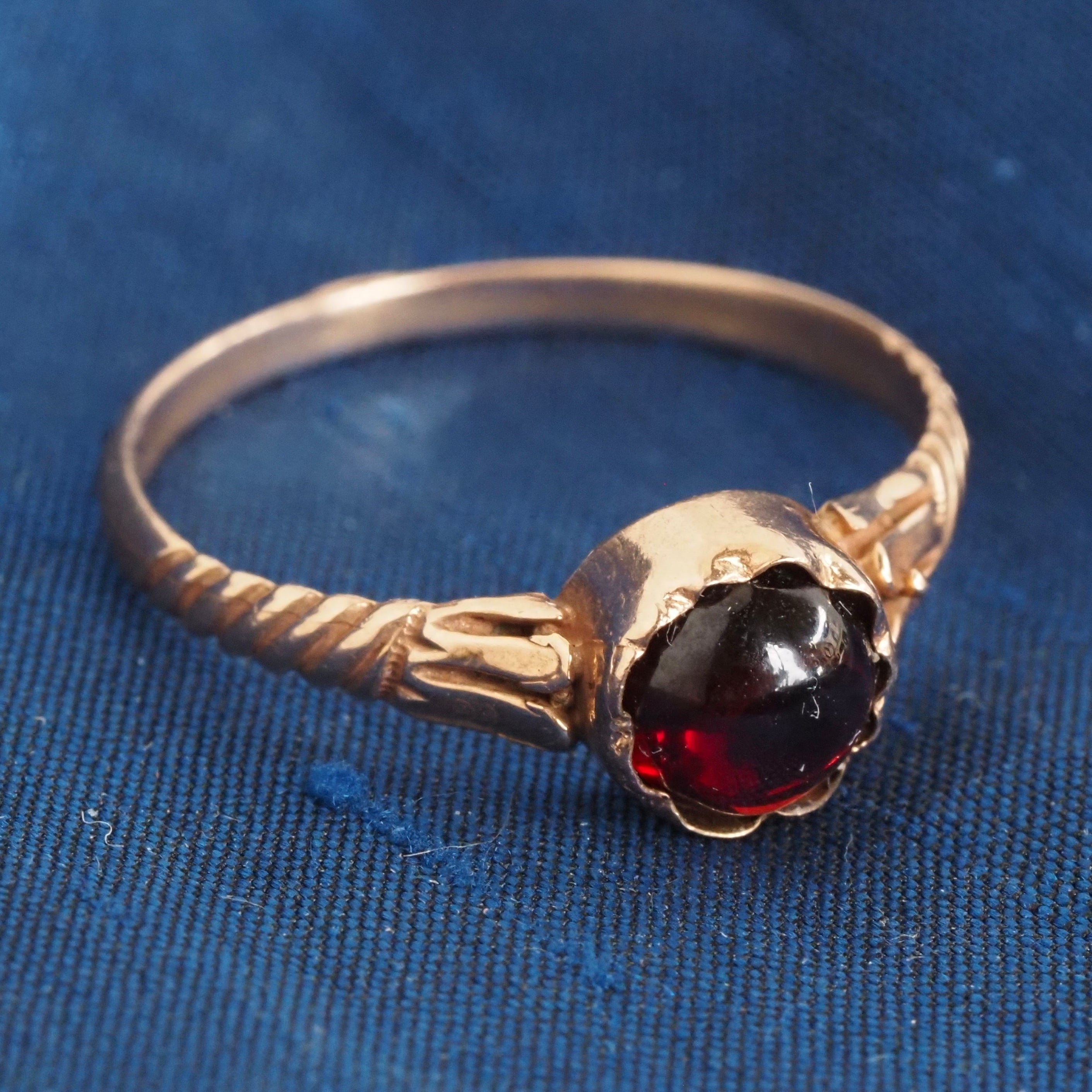 Antique Victorian Garnet 14k Gold Ring
