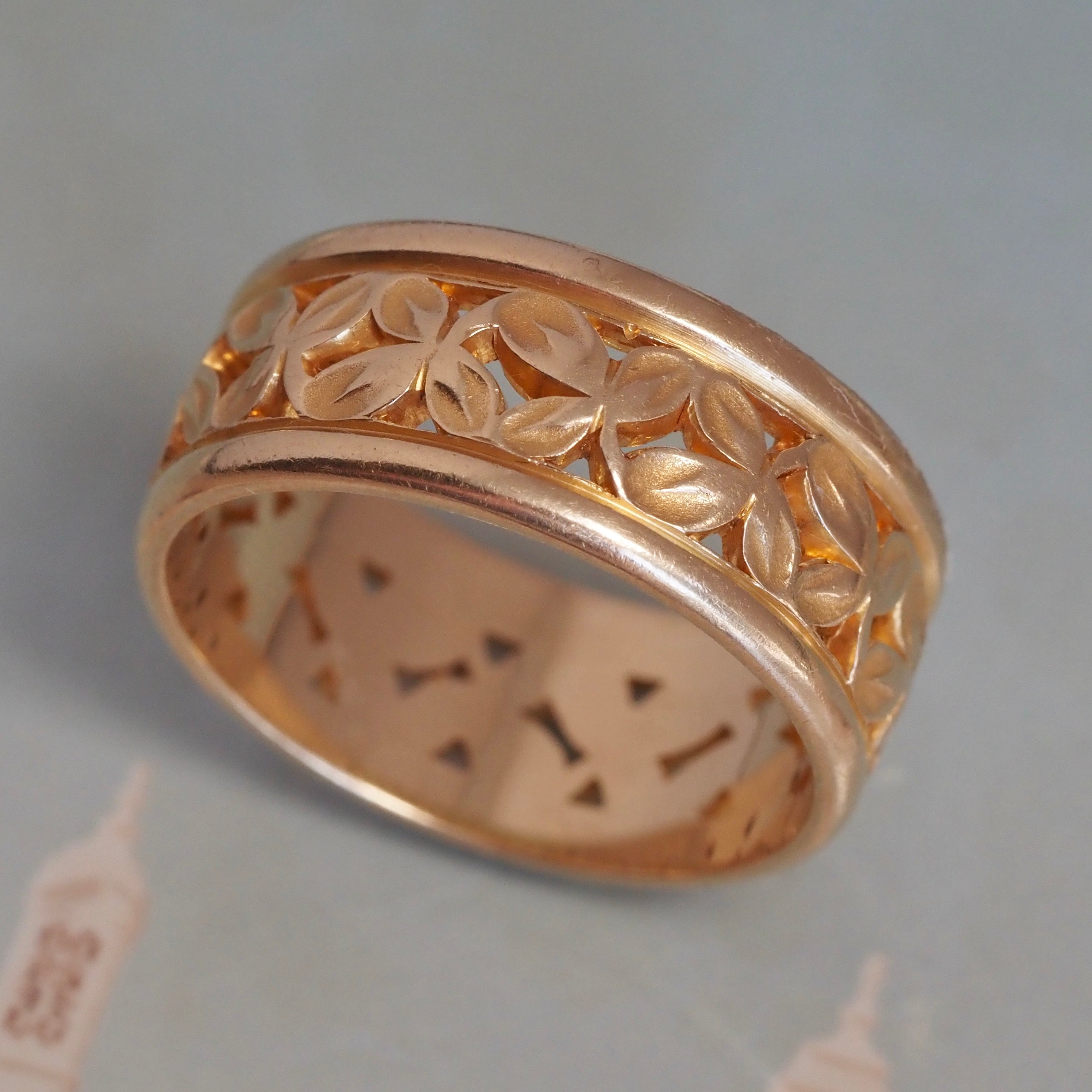 Antique 14k Gold Floral Wide Band