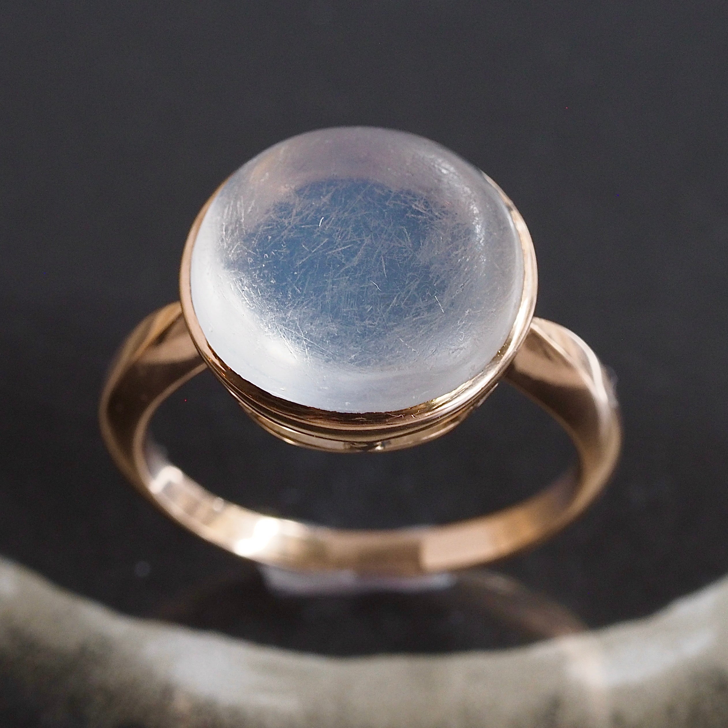 Antique English 15k Gold Moonstone Ring