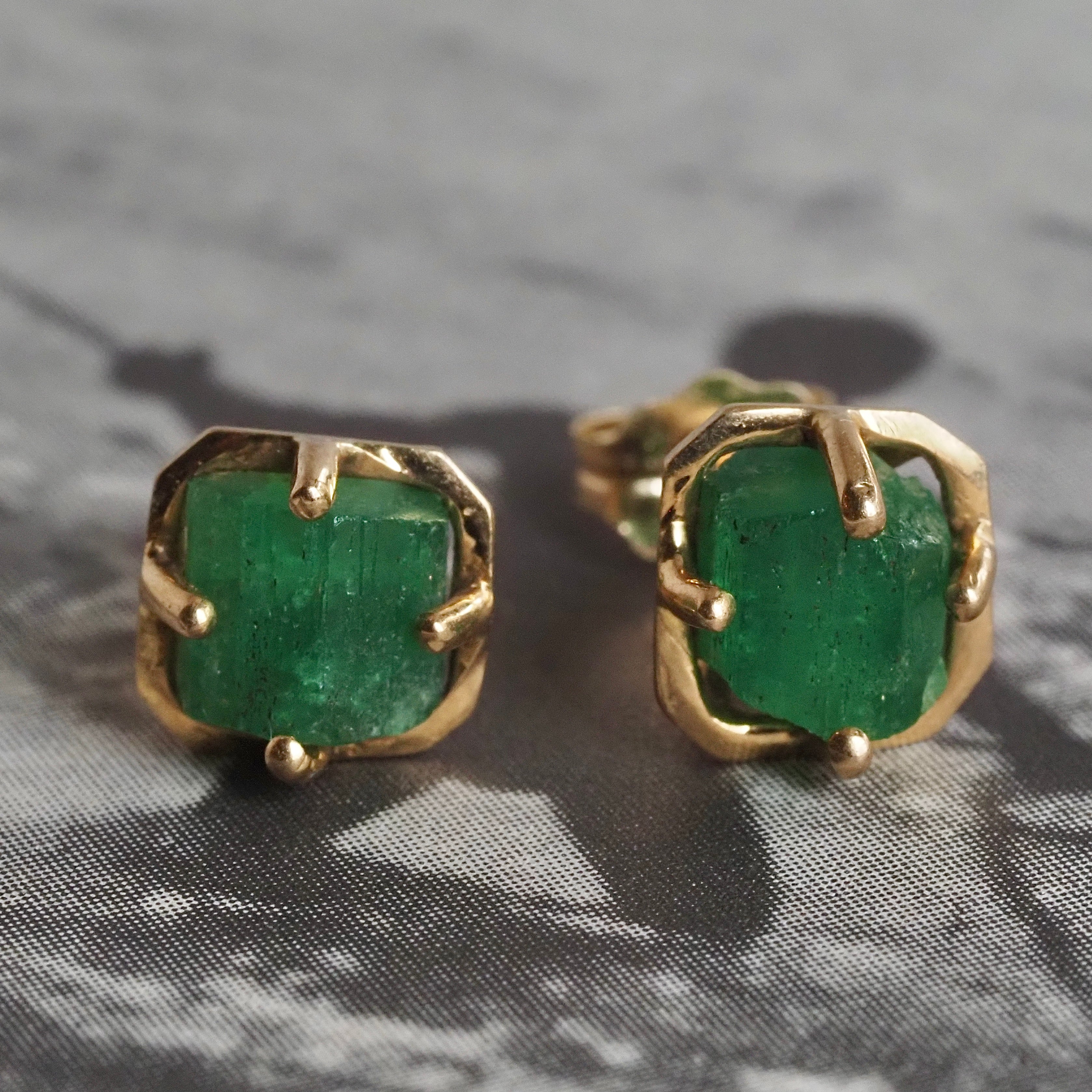 Vintage Rough Emerald 18k Gold Earrings