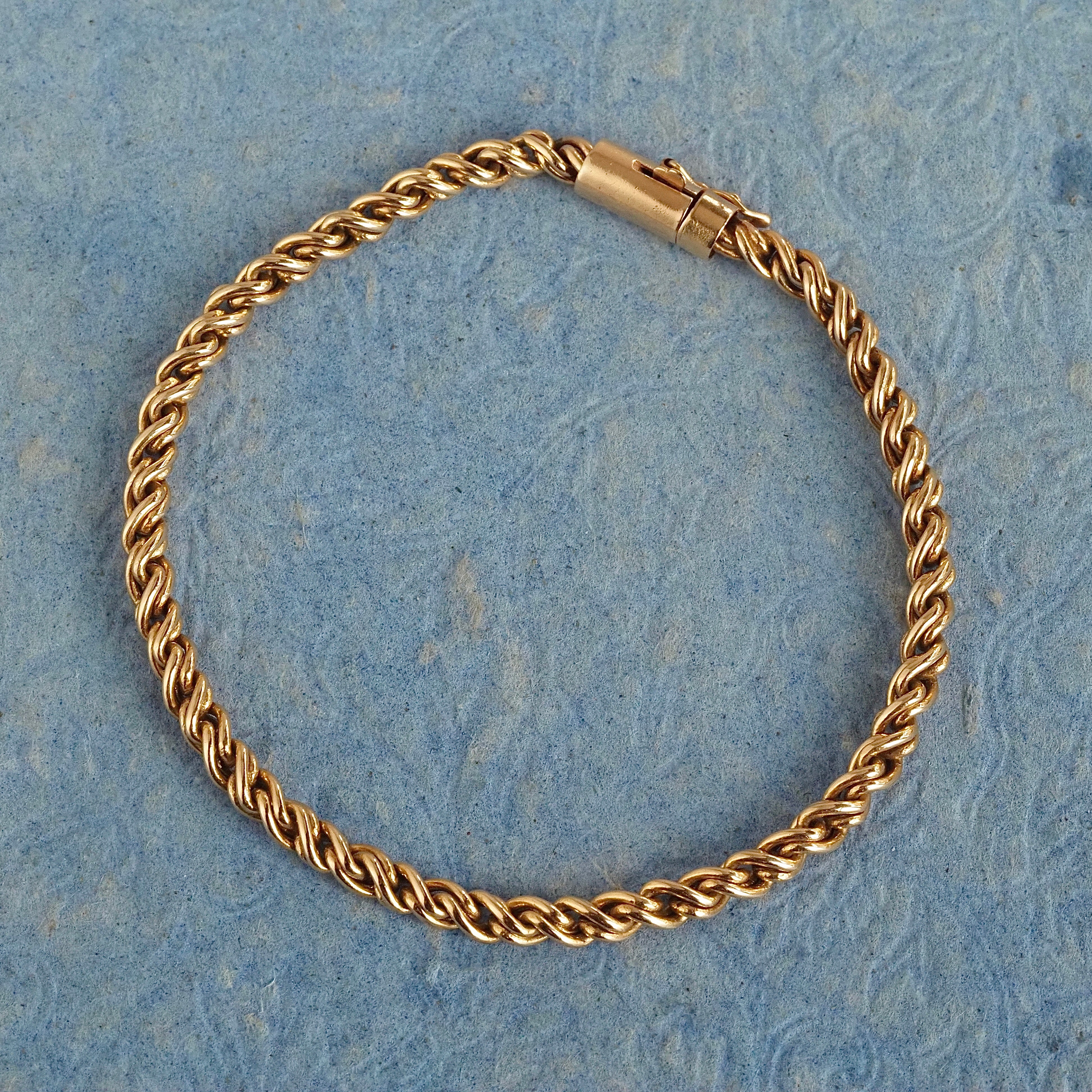 Vintage 14k Gold Rolling Rope Bracelet