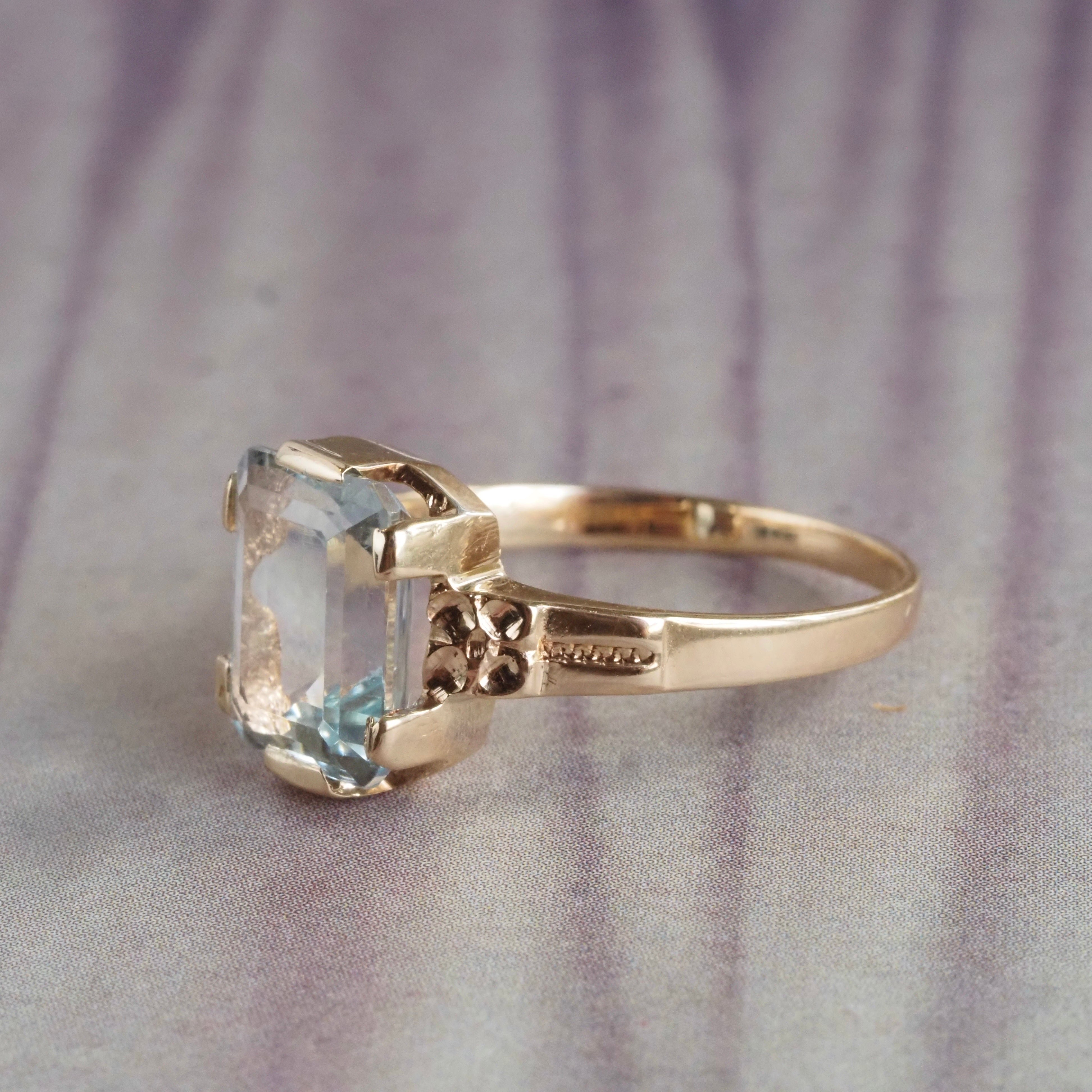 Vintage Art Deco Style Aquamarine 10k Gold Ring