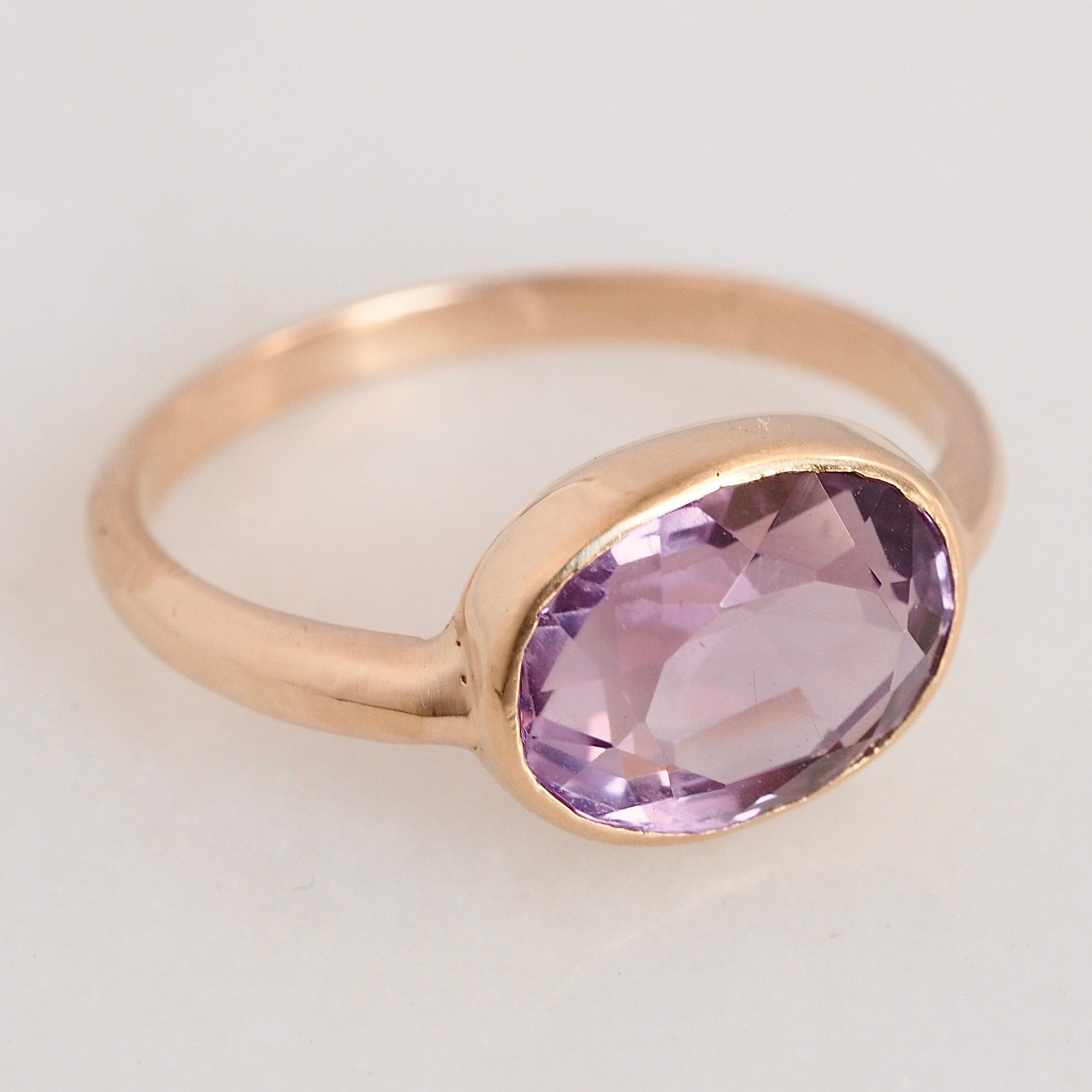 Vintage 14k Gold Amethyst East West Ring