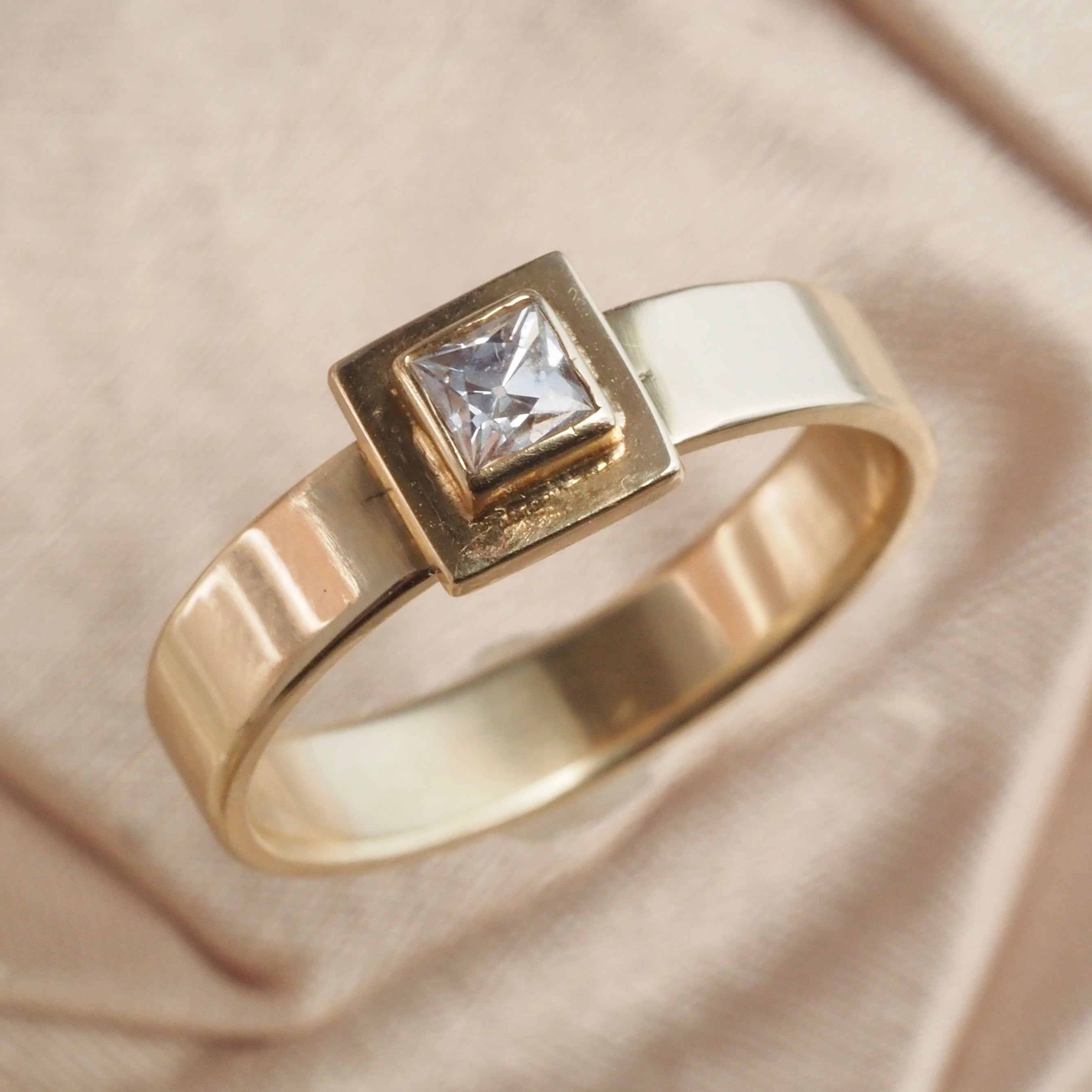 Vintage Square Bezel Set Peruzzi Diamond 14k Gold Solitaire Engagement Ring