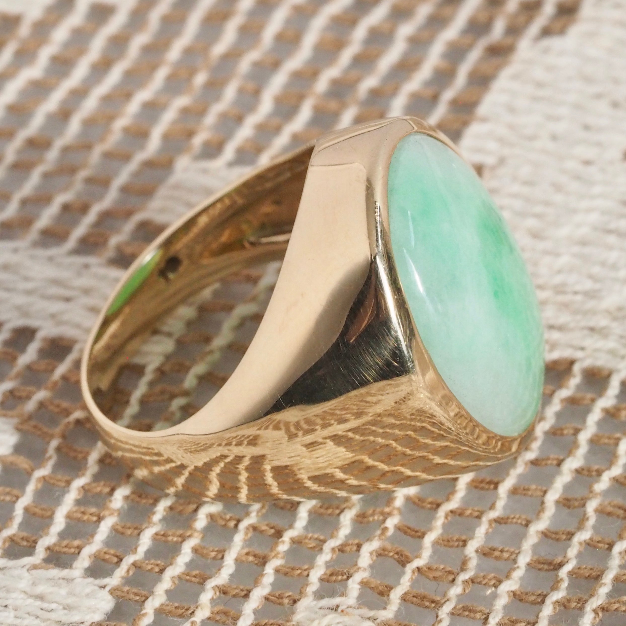 Vintage 14k Gold Moss in Snow Jadeite Ring