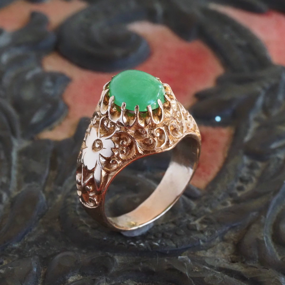 Vintage Jadeite Hand Carved Floral 14k Gold Ring