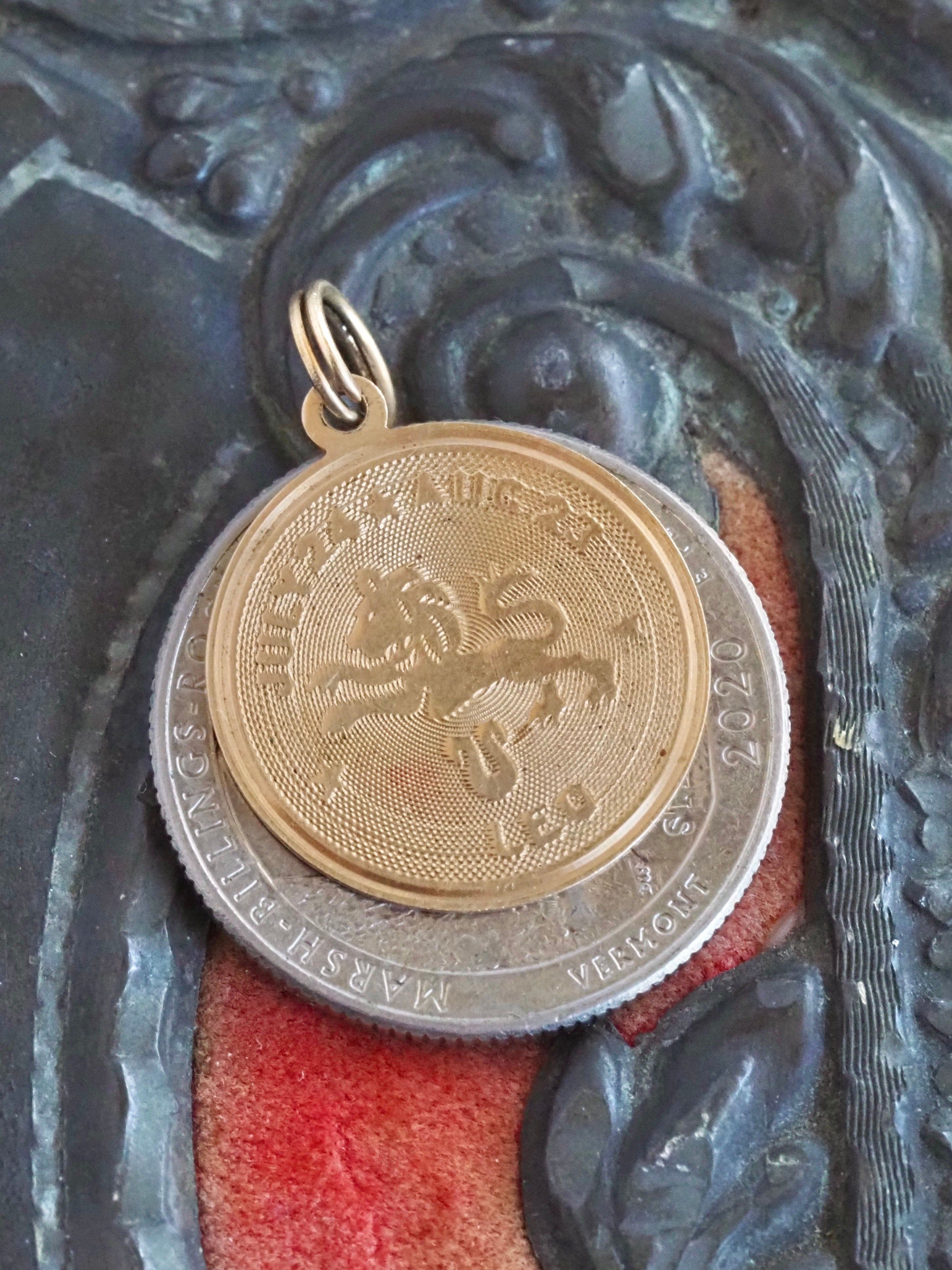 Vintage 14k Gold Leo Charm