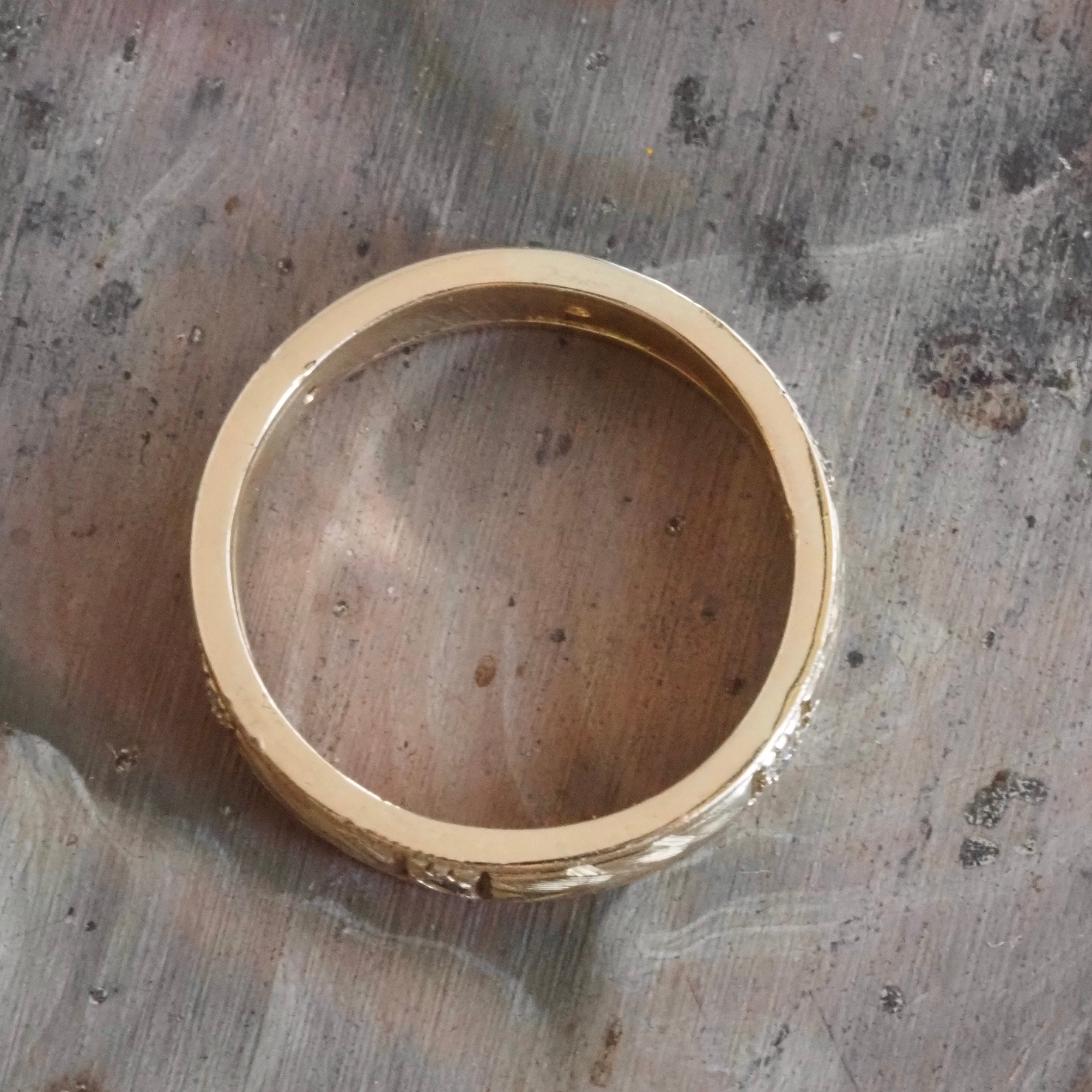 Vintage Diamond 14k Gold Engraved Band
