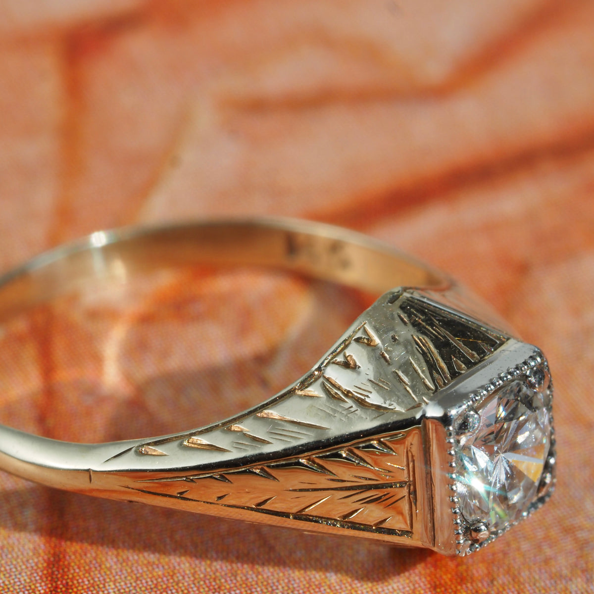 Antique Art Deco Diamond 14k Gold Solitaire Engagement Ring
