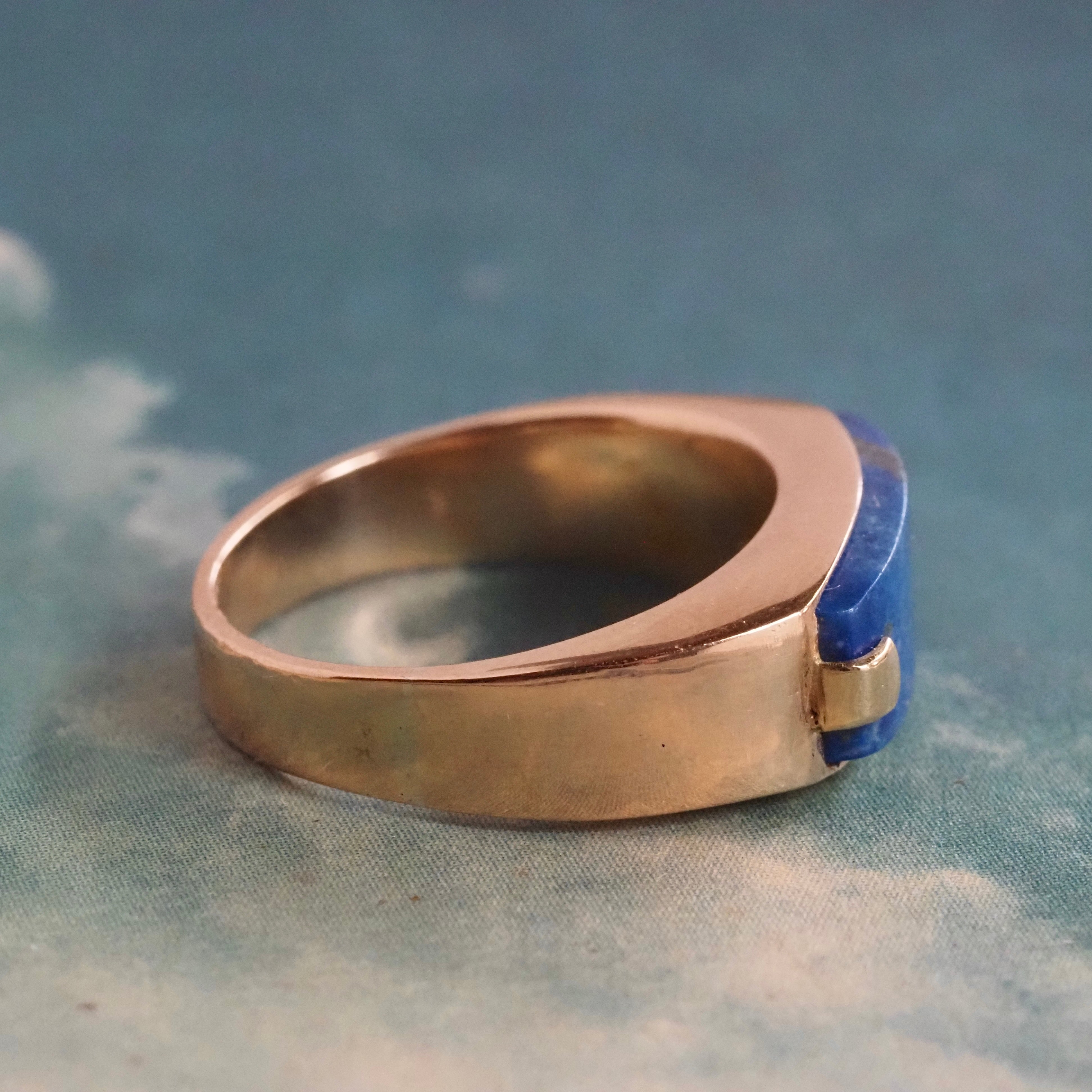 Vintage Lapis Saddle 14k Gold Ring