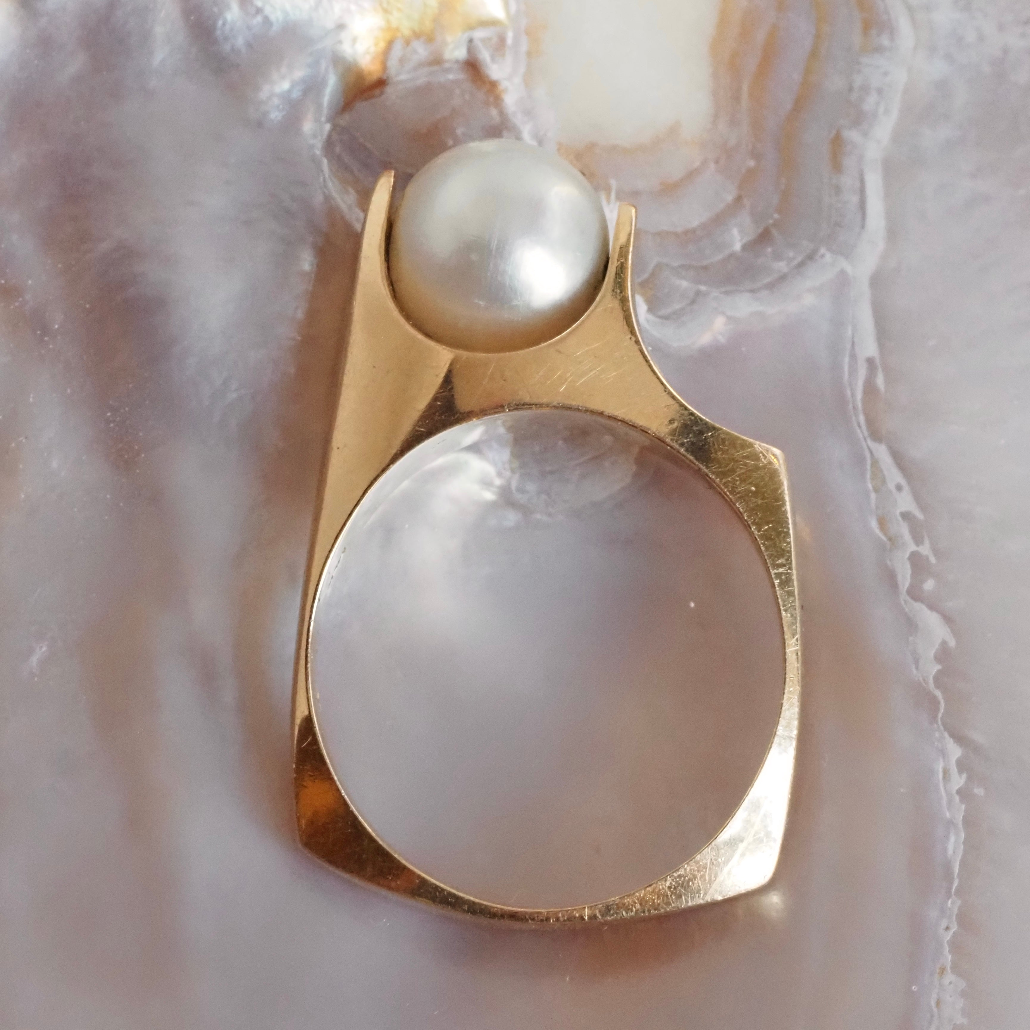 Vintage Mid-Century Modern Pearl Spinner Ring