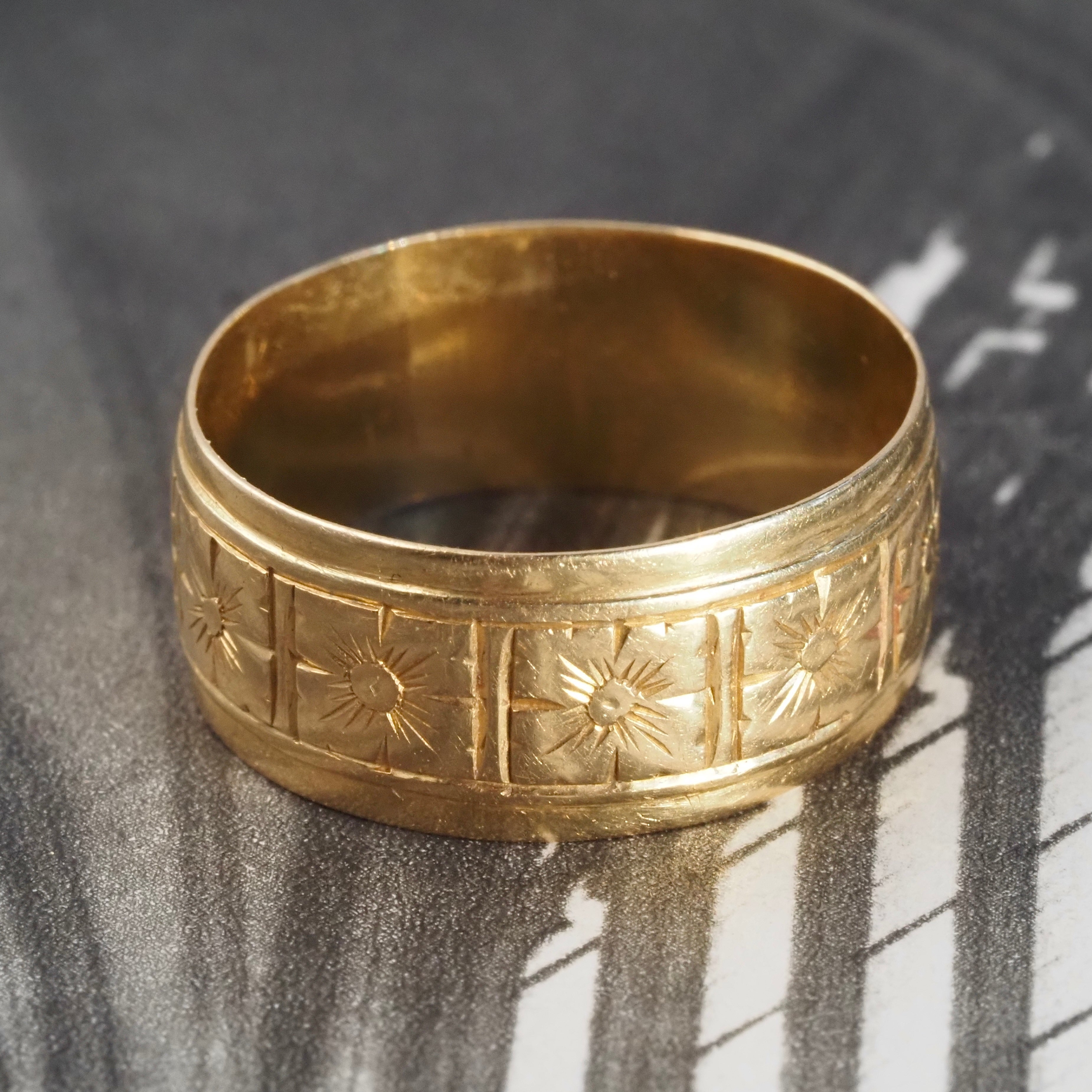 Antique Victorian Wide Orange Blossom 18k Gold Cigar Band