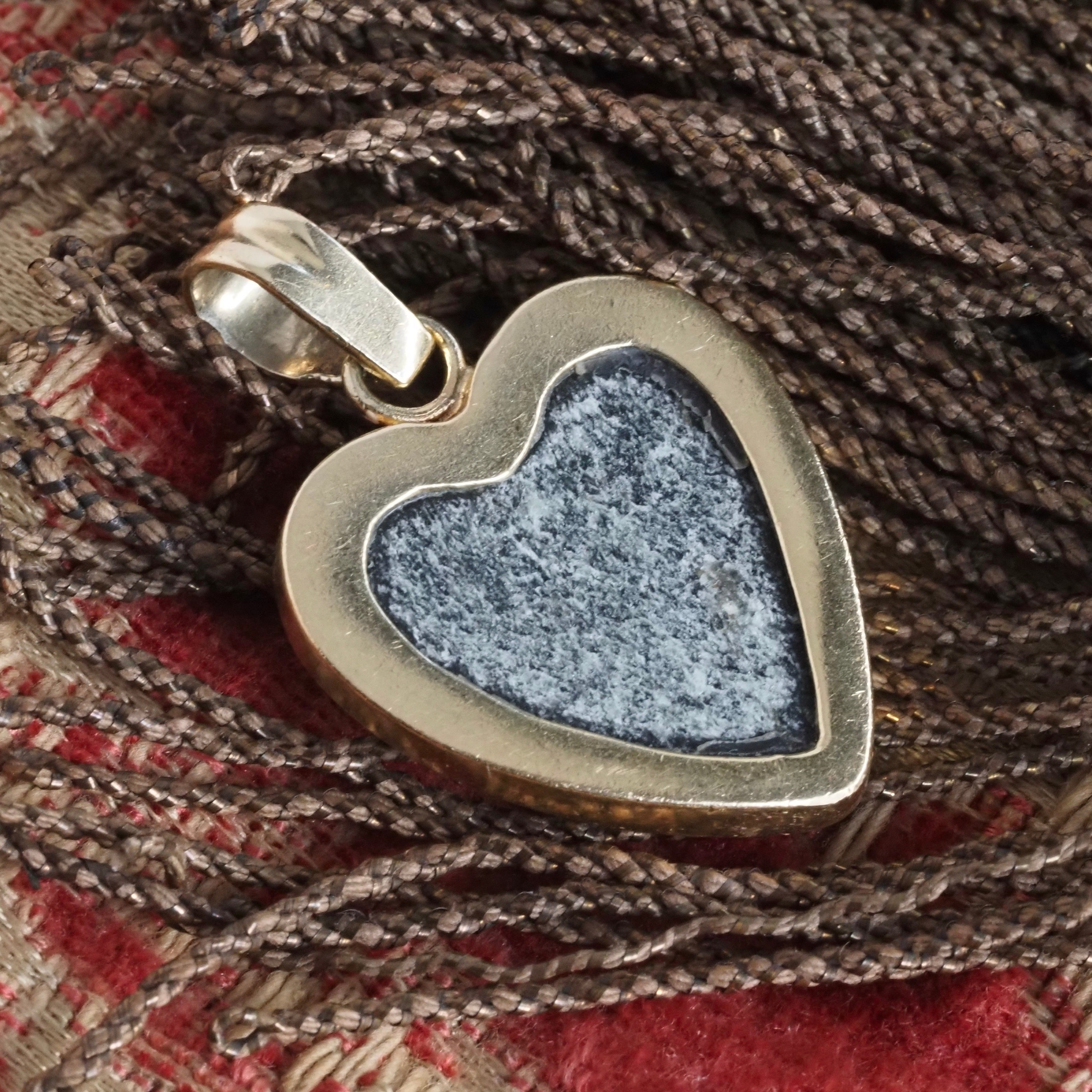Stone Heart 18k Gold Pendant
