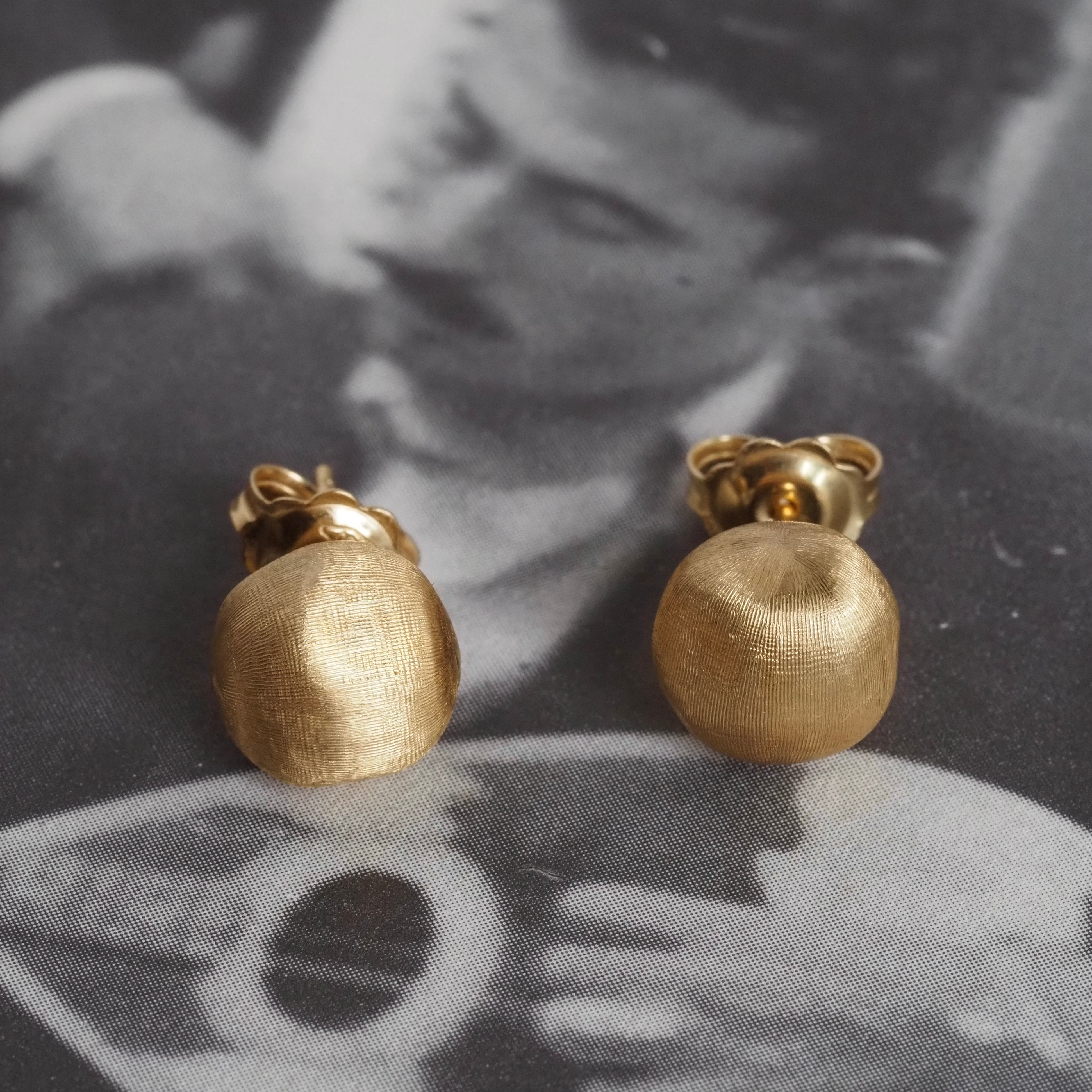 Vintage Organic Brushed Ball 18k Gold Stud Earrings