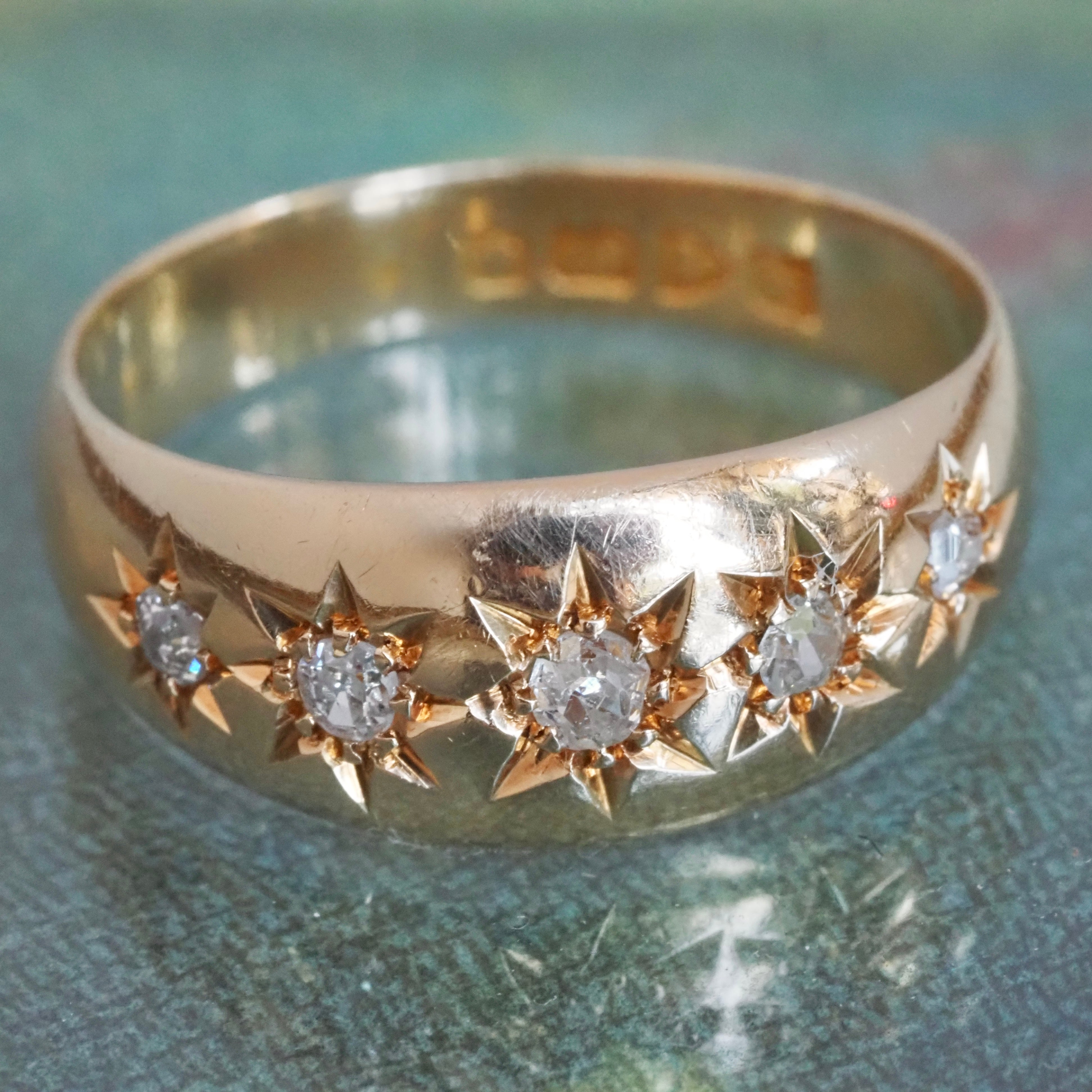 Antique c. 1913 English 18k Gold Starburst Five Diamond Ring