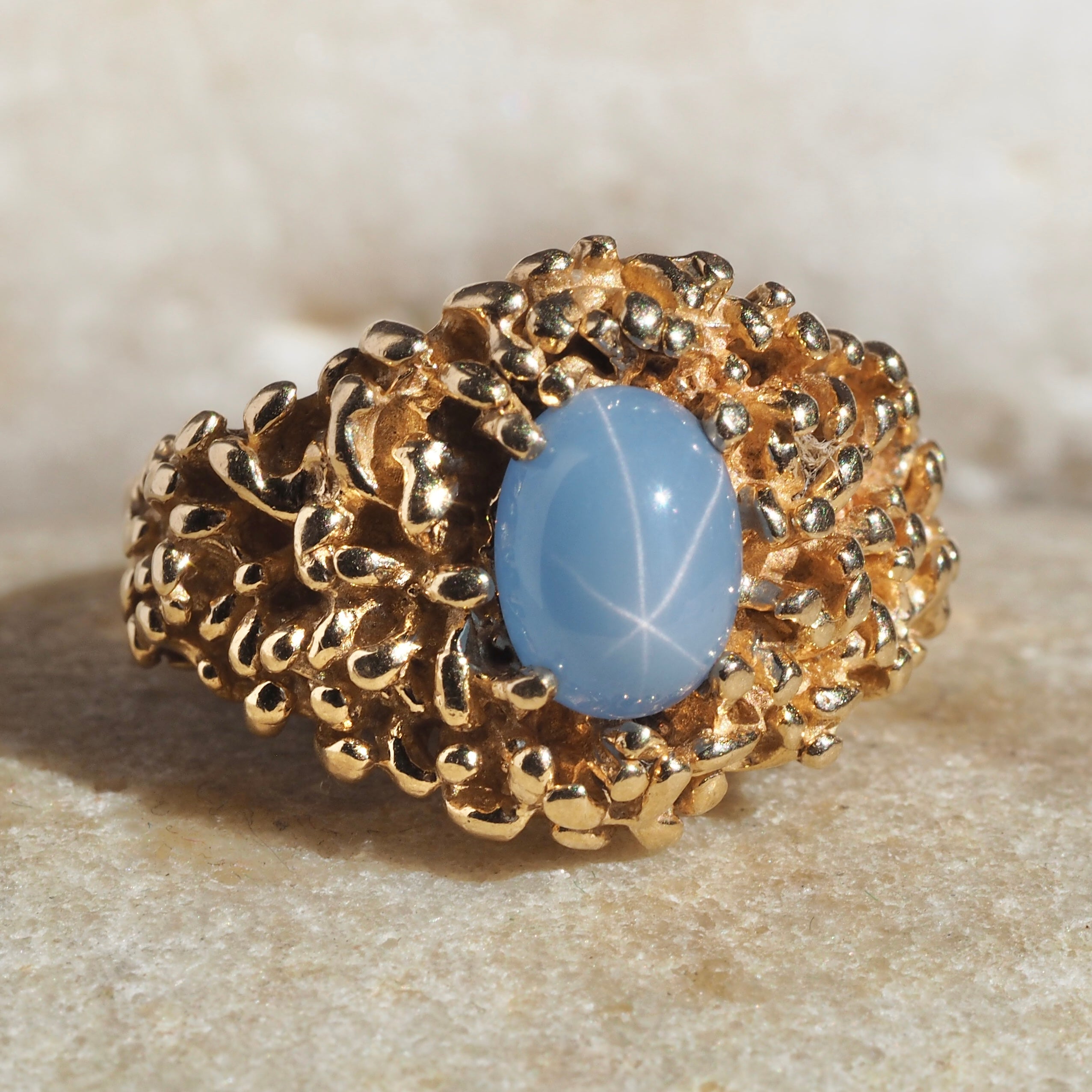 Vintage Brutalist 14k Gold Star Sapphire Ring