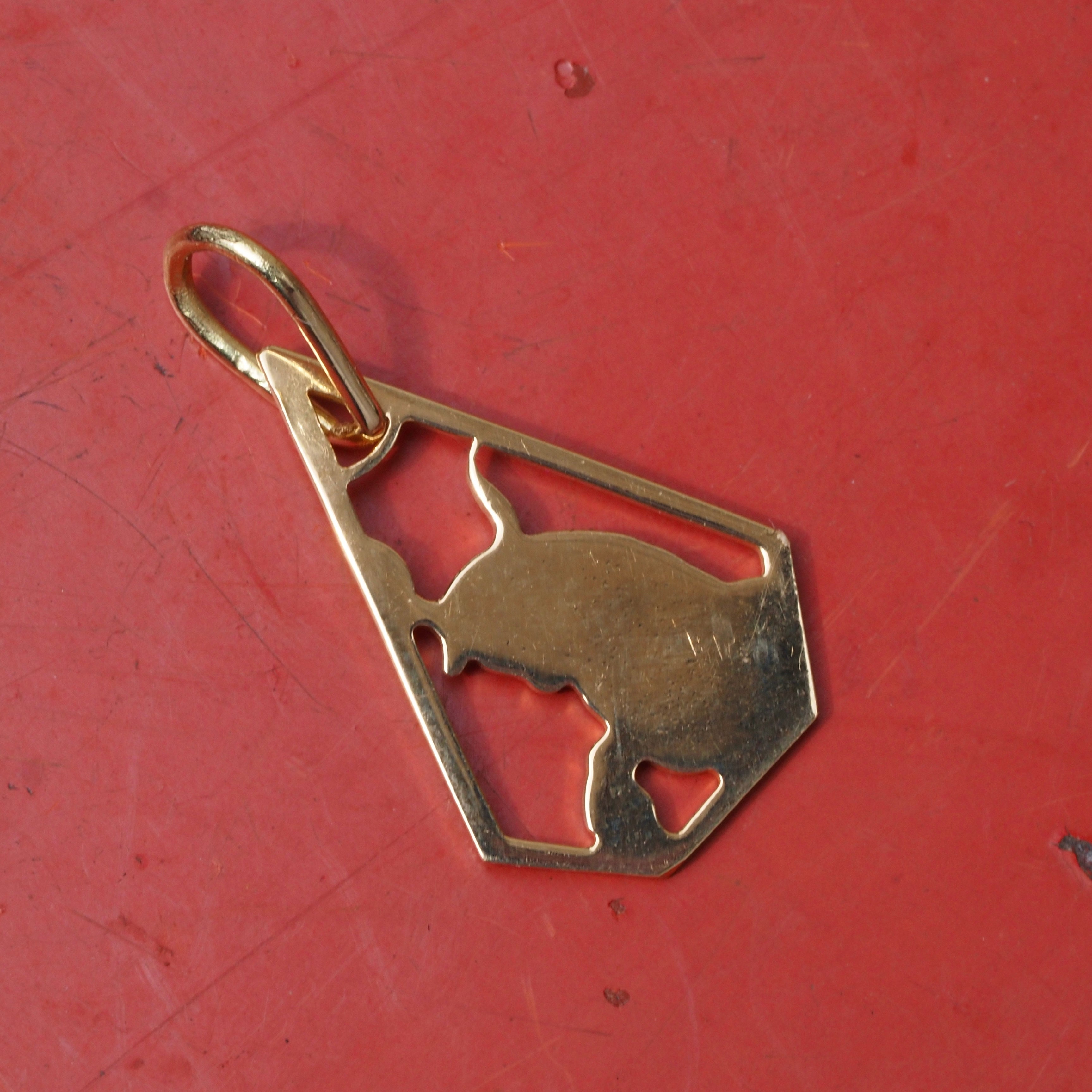 Vintage Taurus 18k Gold Charm Pendant