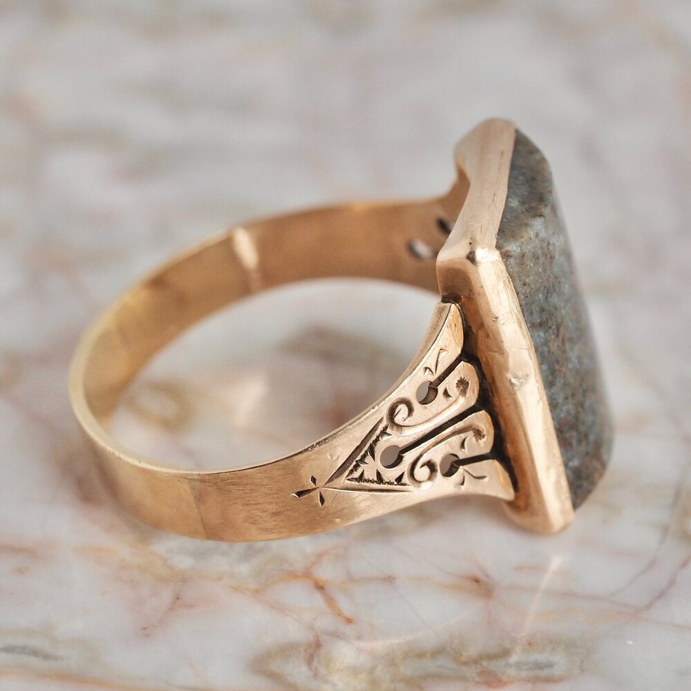 Antique Victorian 14k Barrel Cut Granite Ring