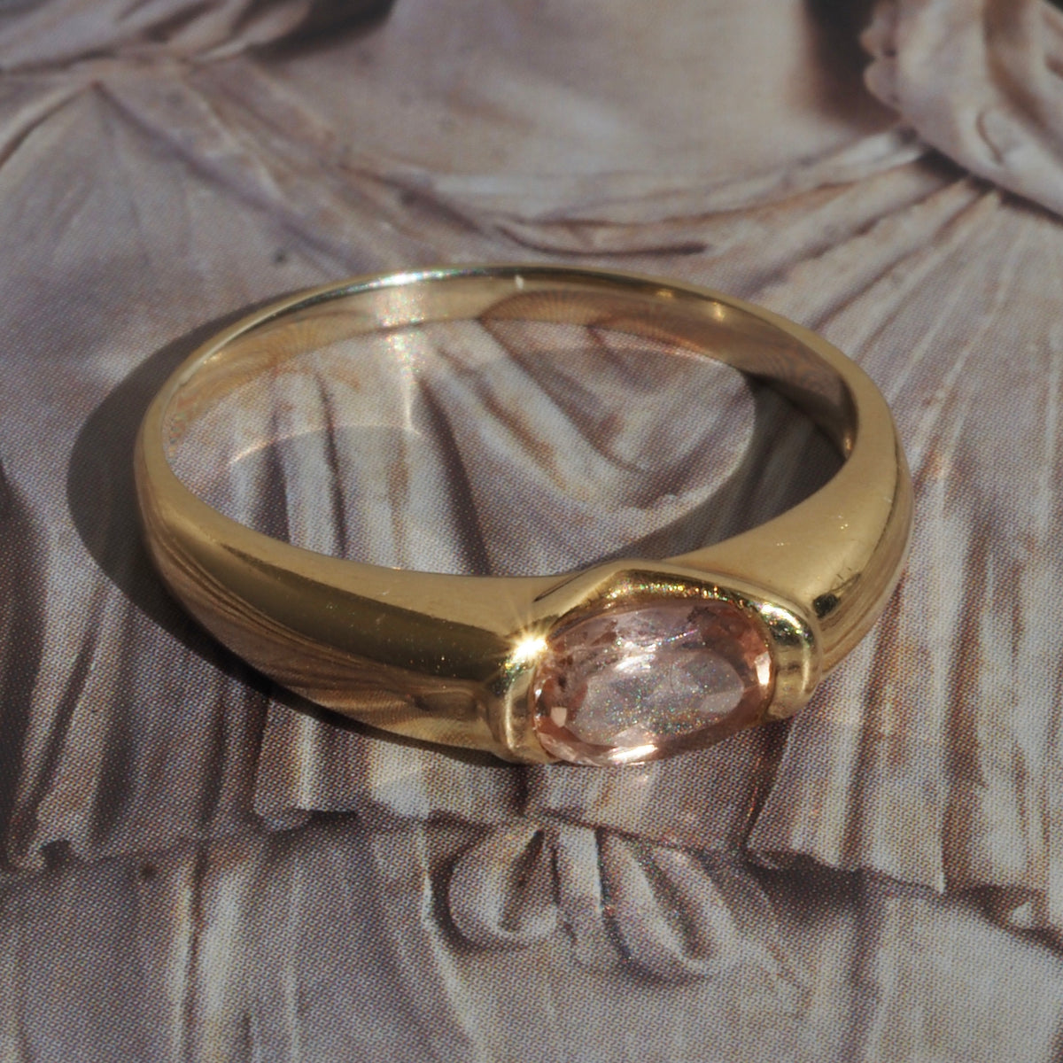 Vintage Imperial Topaz 18k Gold Ring