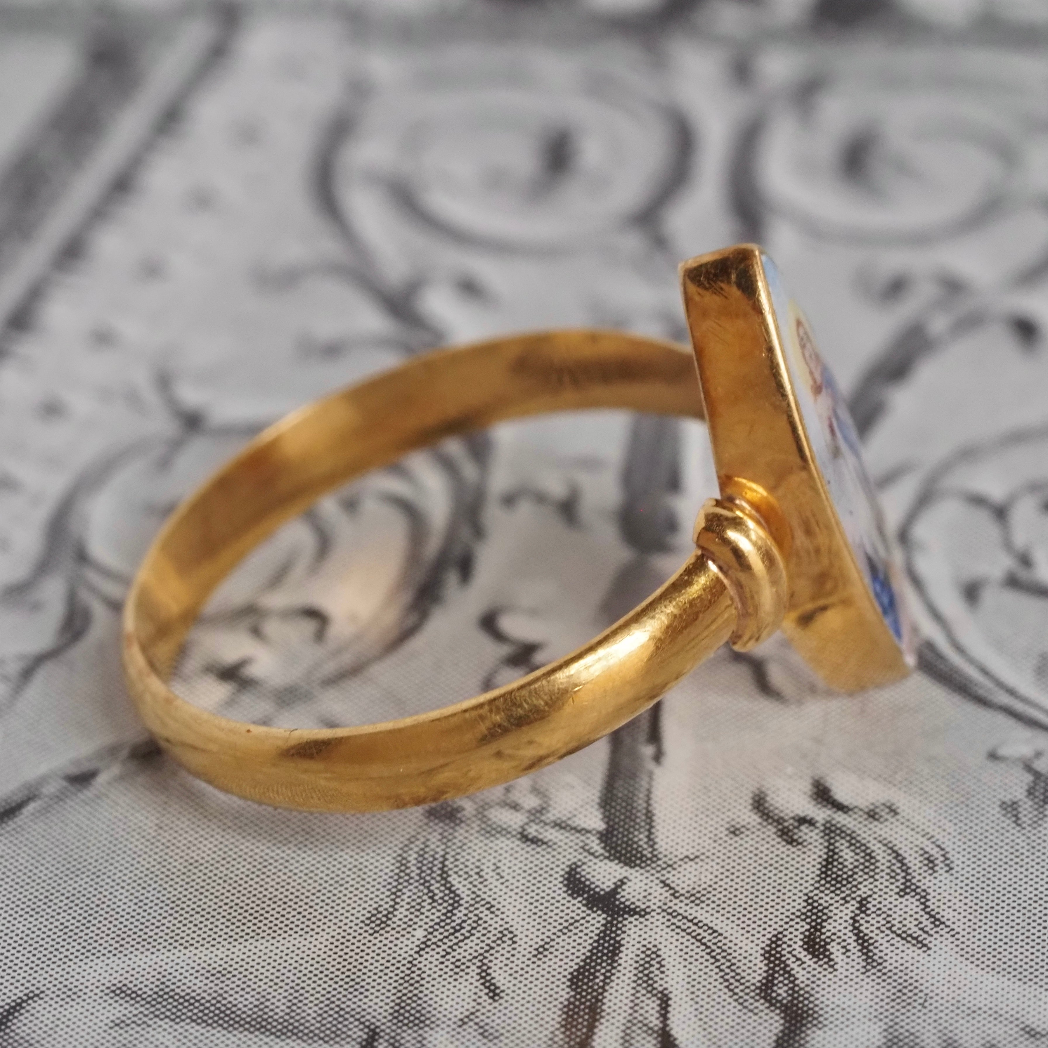 Antique Victorian 18k Gold Ceramic Mary Navette Ring