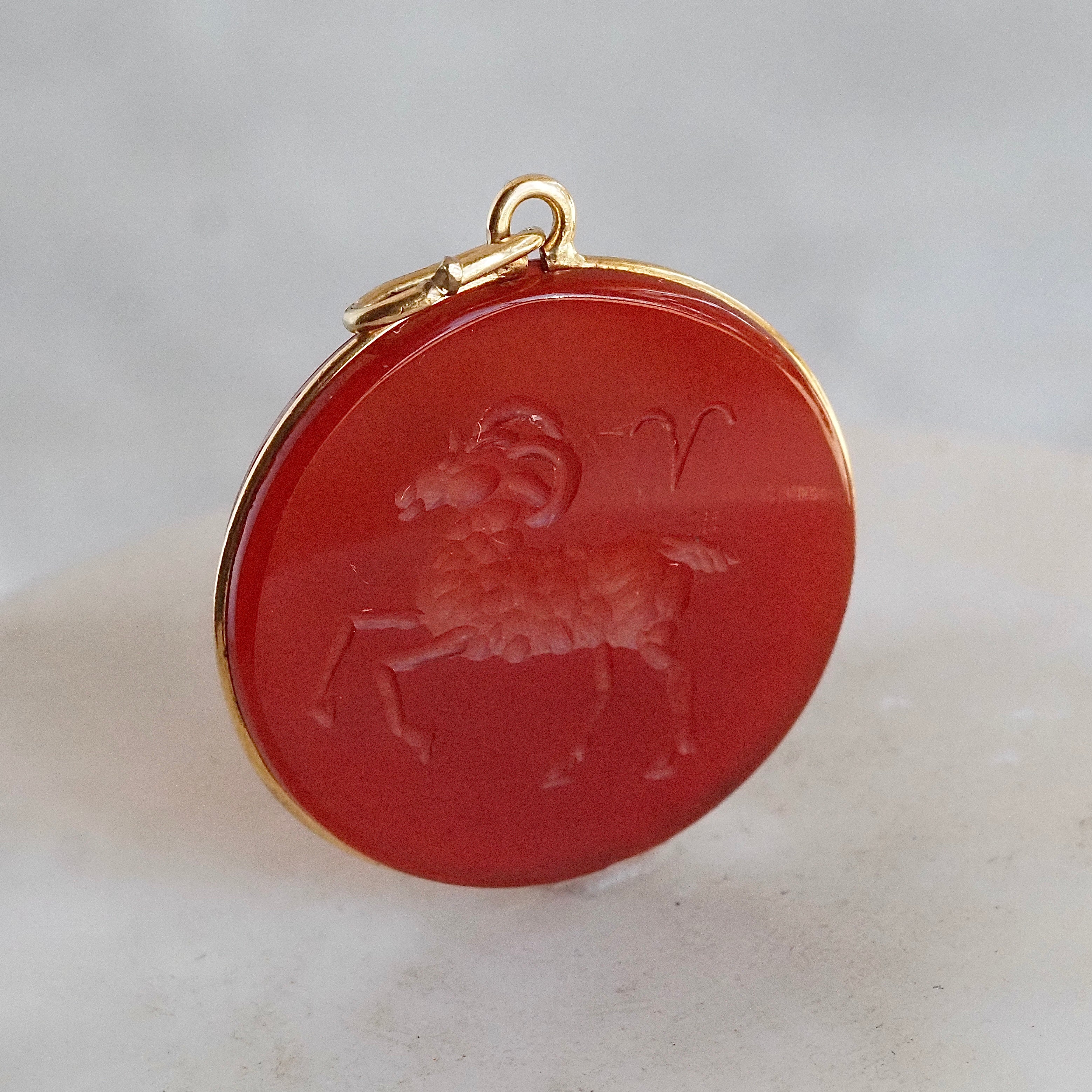 Vintage Carnelian Aries Intaglio 18k Gold Charm Pendant