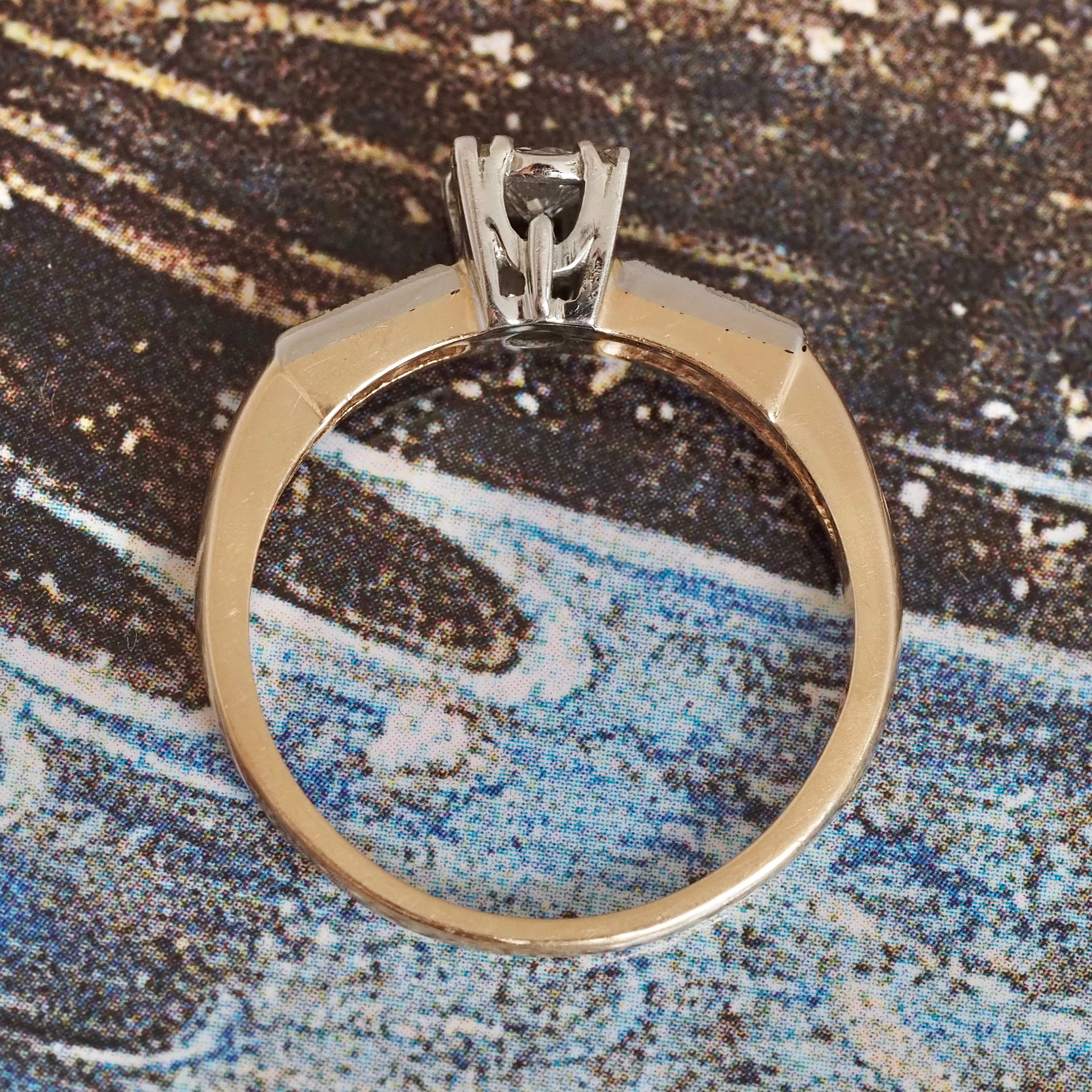 Midcentury Round Brilliant Cut Diamond 14k Gold Engagement Ring