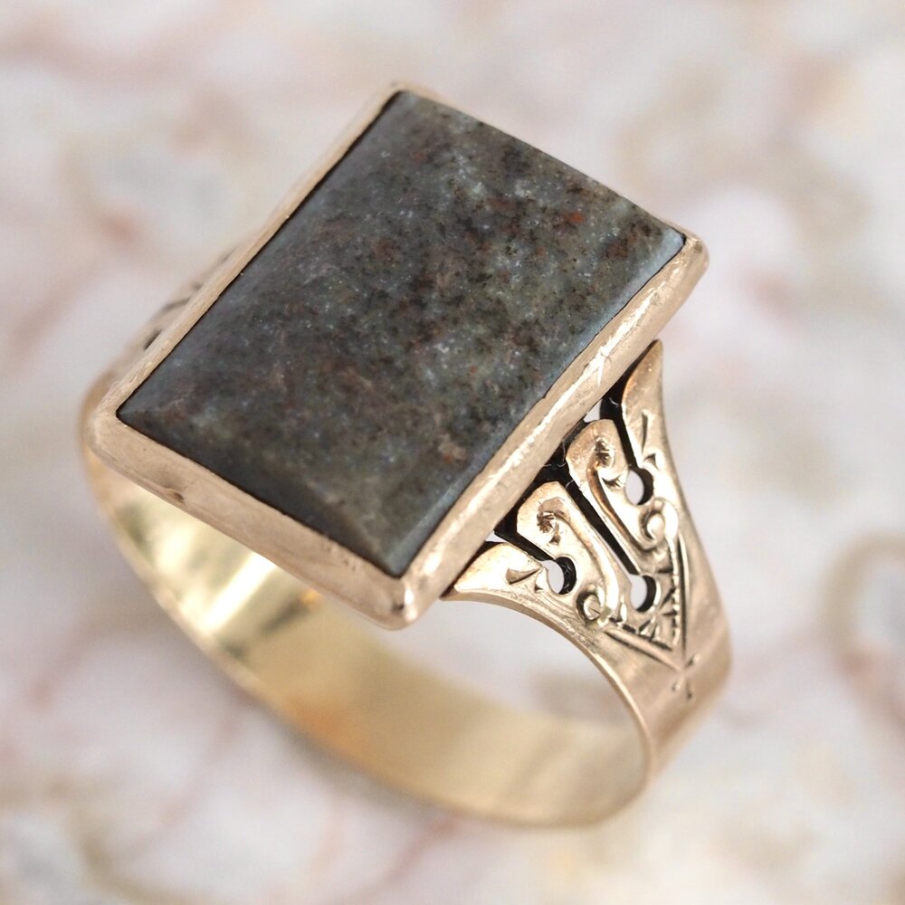 Antique Victorian 14k Barrel Cut Granite Ring
