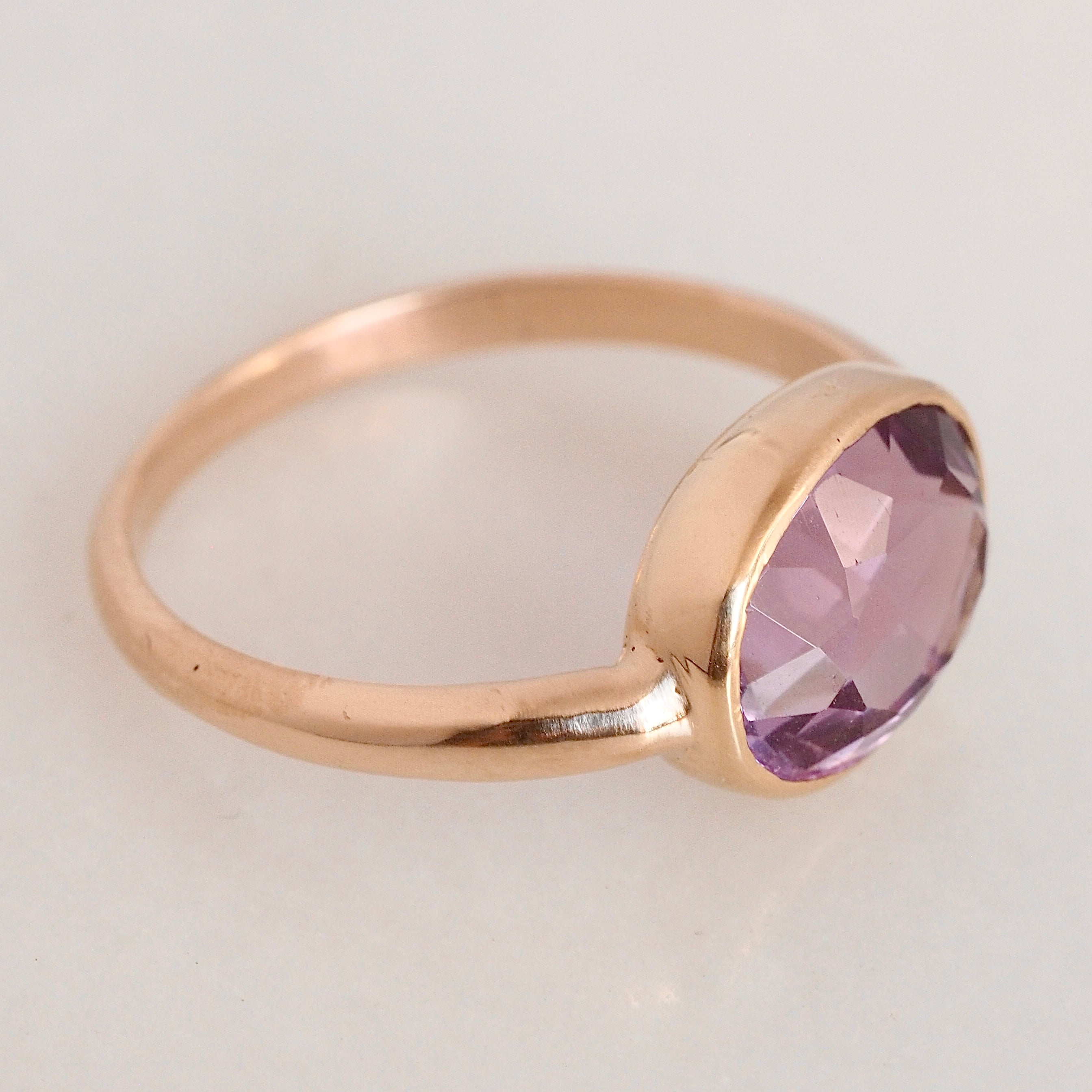 Vintage 14k Gold Amethyst East West Ring