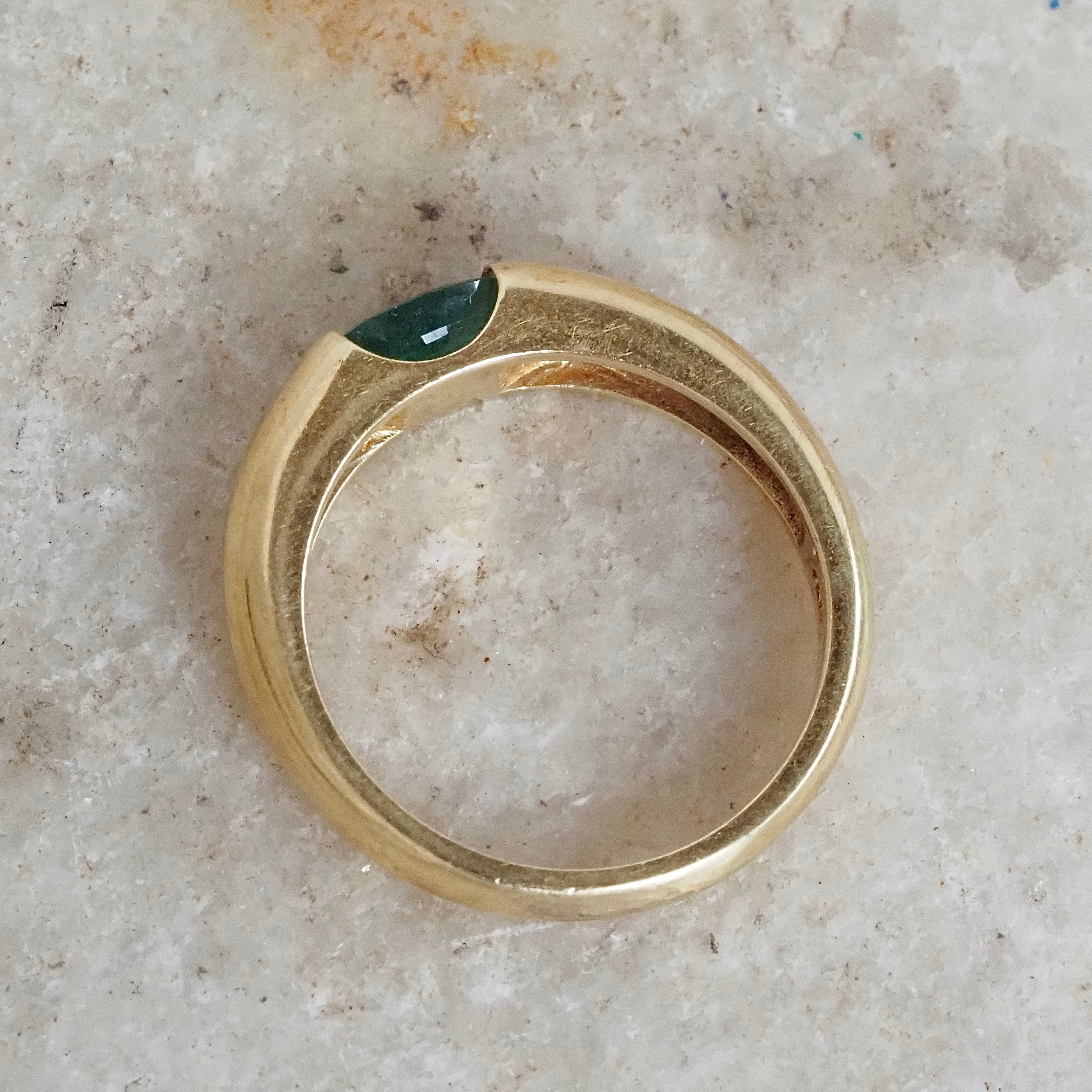 Vintage 18k Gold Emerald Ring