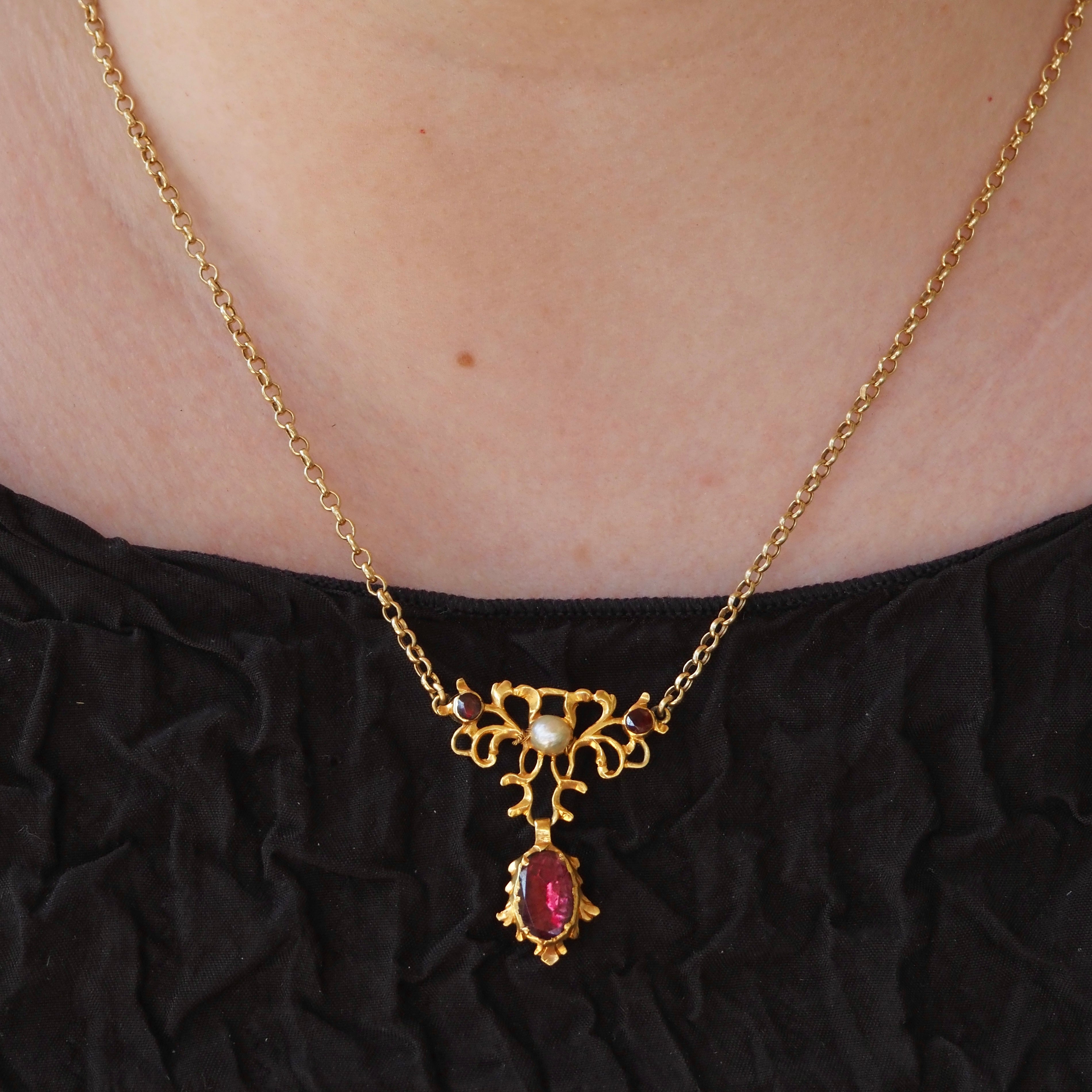 Antique Georgian Foiled Garnet & Pearl Pendant on Vintage 9k Gold Rolo Chain