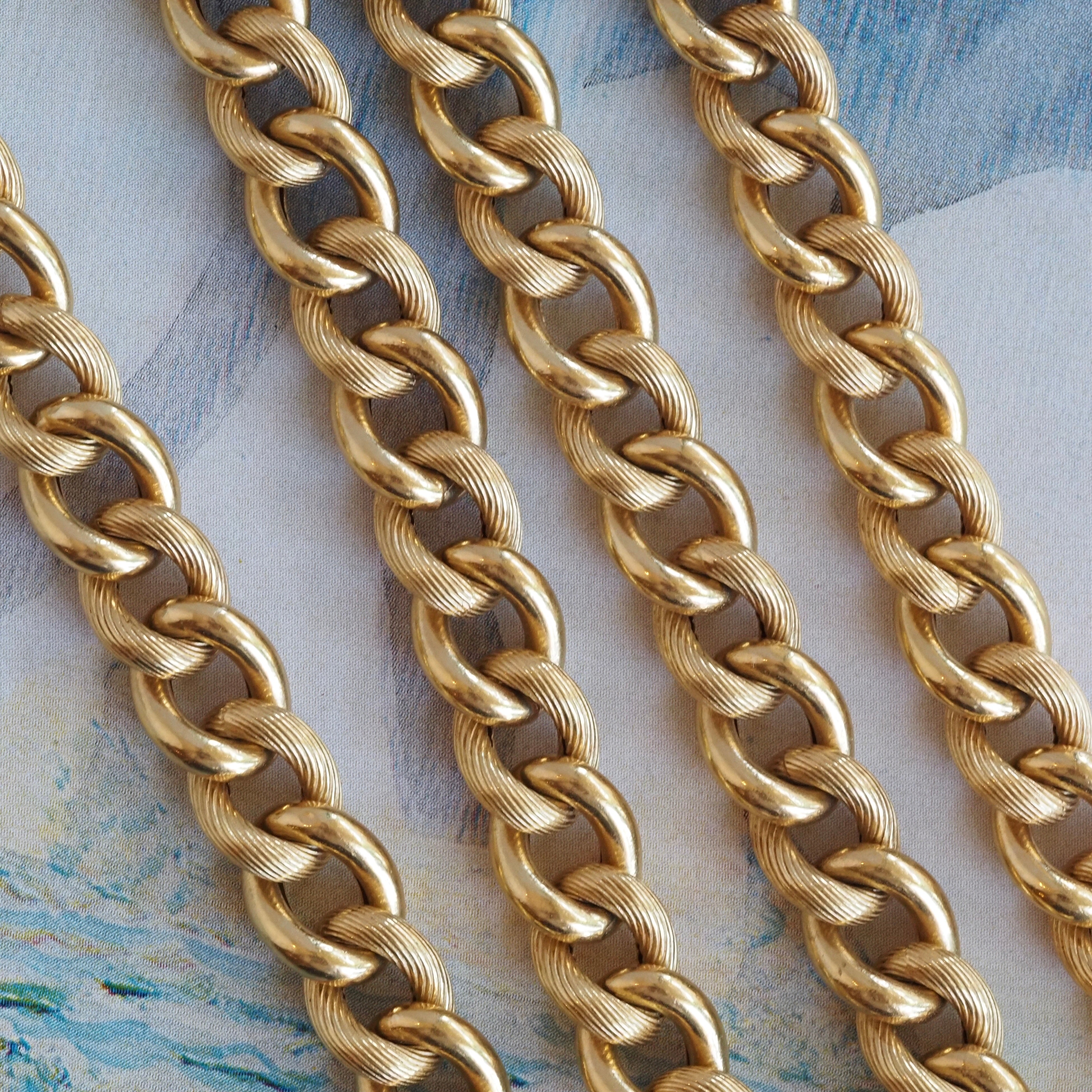 Vintage Italian 18k Gold Textured Curb Link Chain Necklace