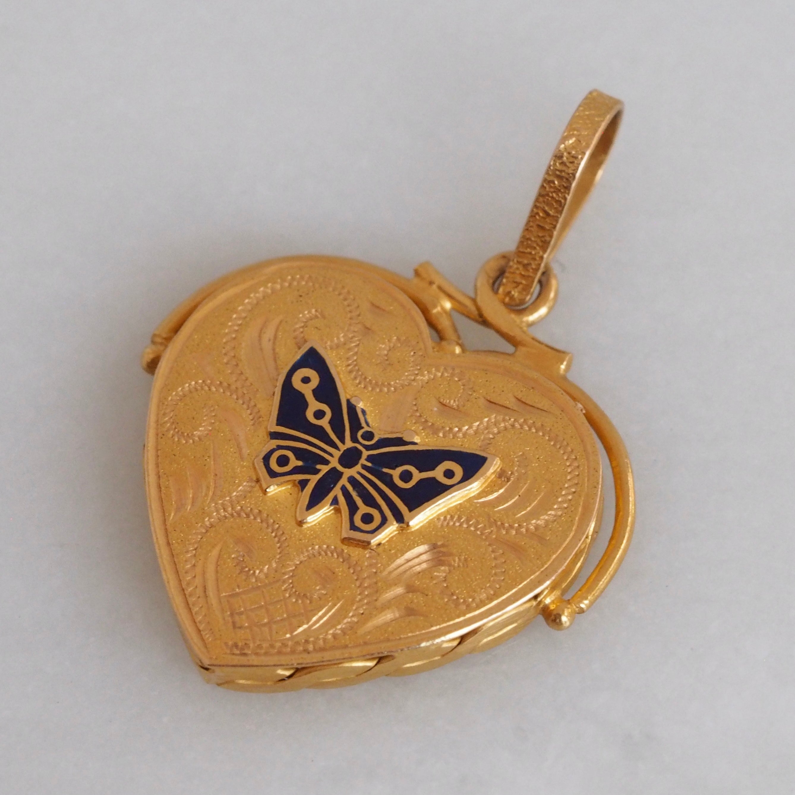 Vintage Portuguese 19k Gold and Enamel Butterfly Pendant