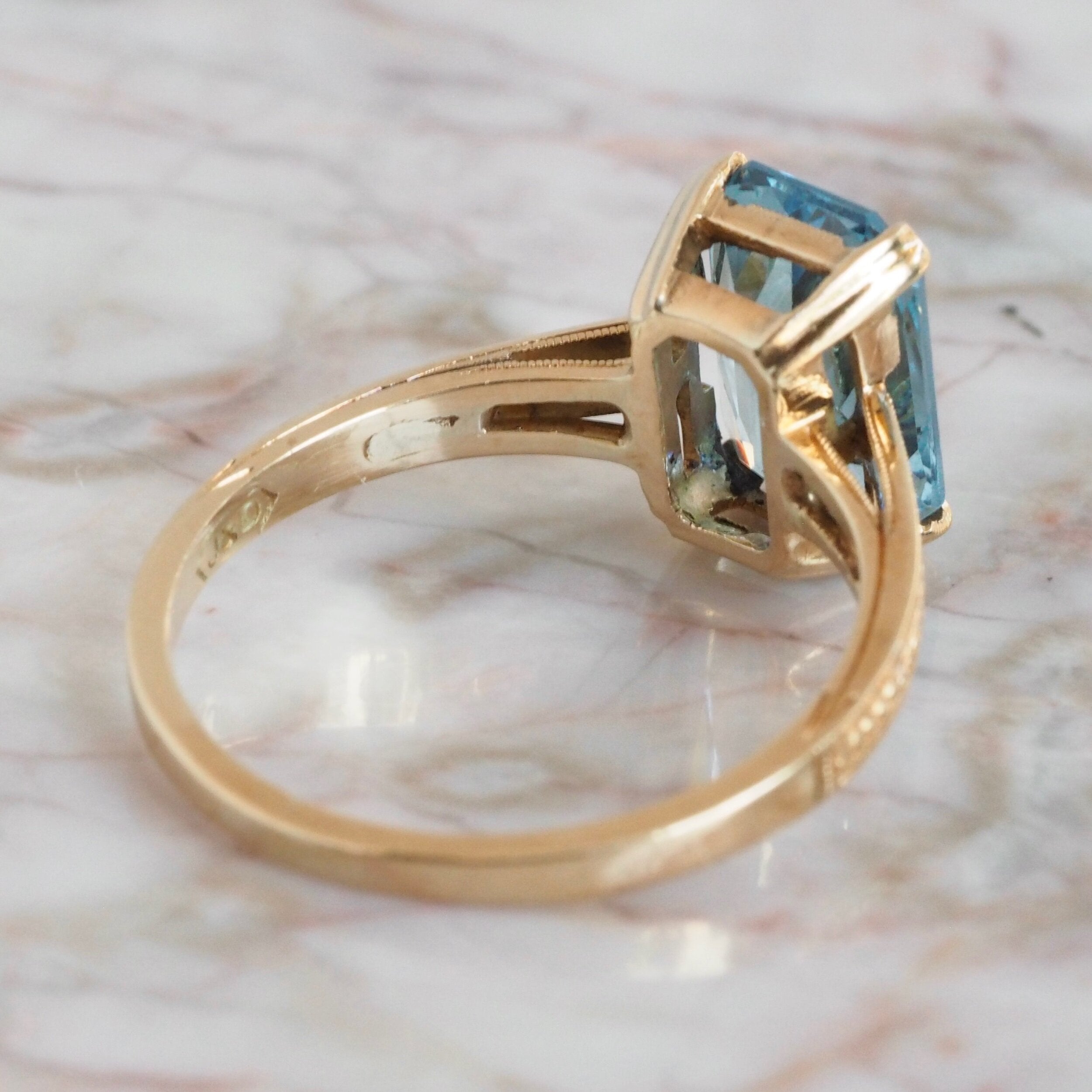 Art Deco 14k Gold Natural Blue Topaz Ring