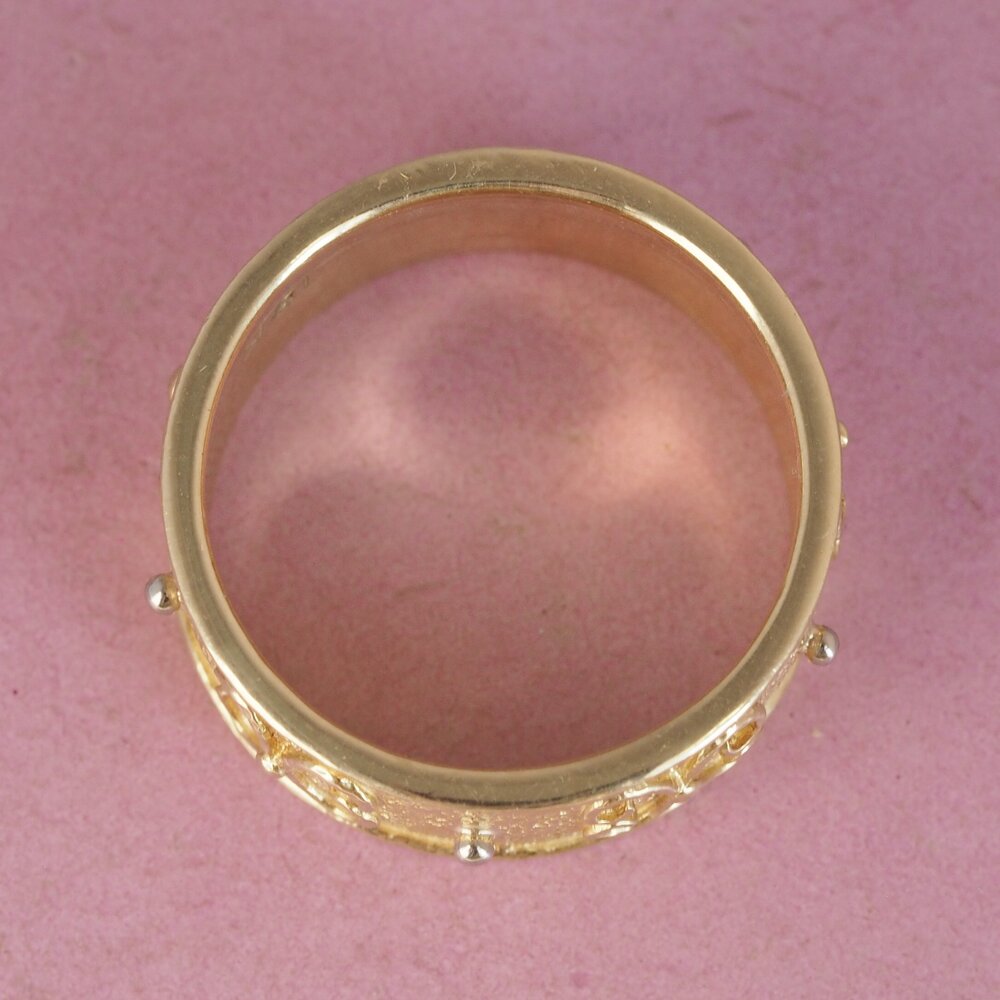 Vintage 18k Gold Motif Wide Band