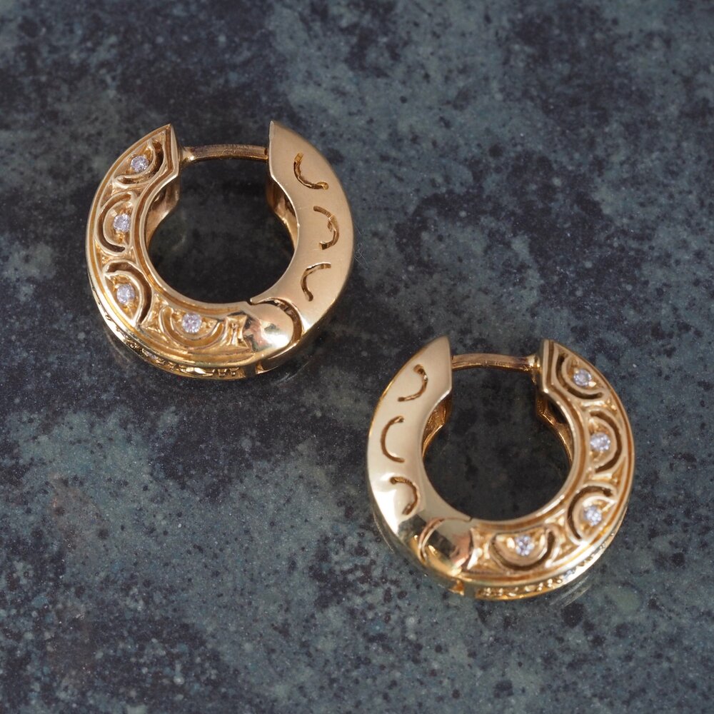 Vintage 18k Gold and Diamond Huggie Hoops