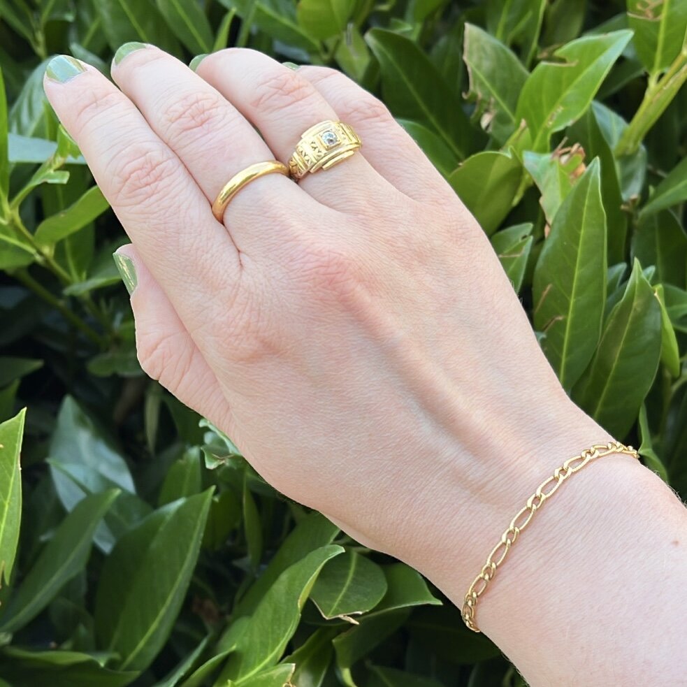 Vintage Italian 14k Gold Textured Figaro Bracelet
