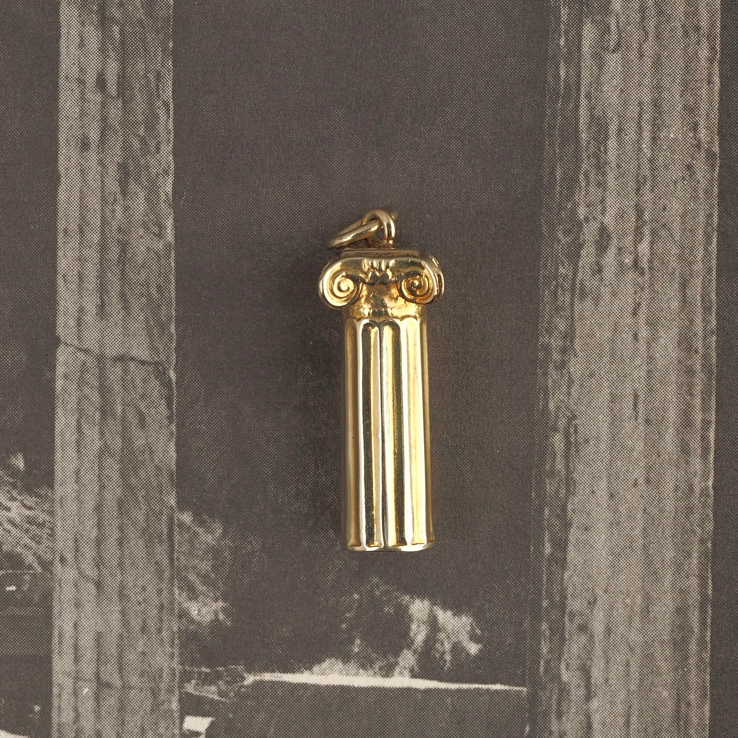 Vintage 14k Gold Greek Ionic Column Pendant