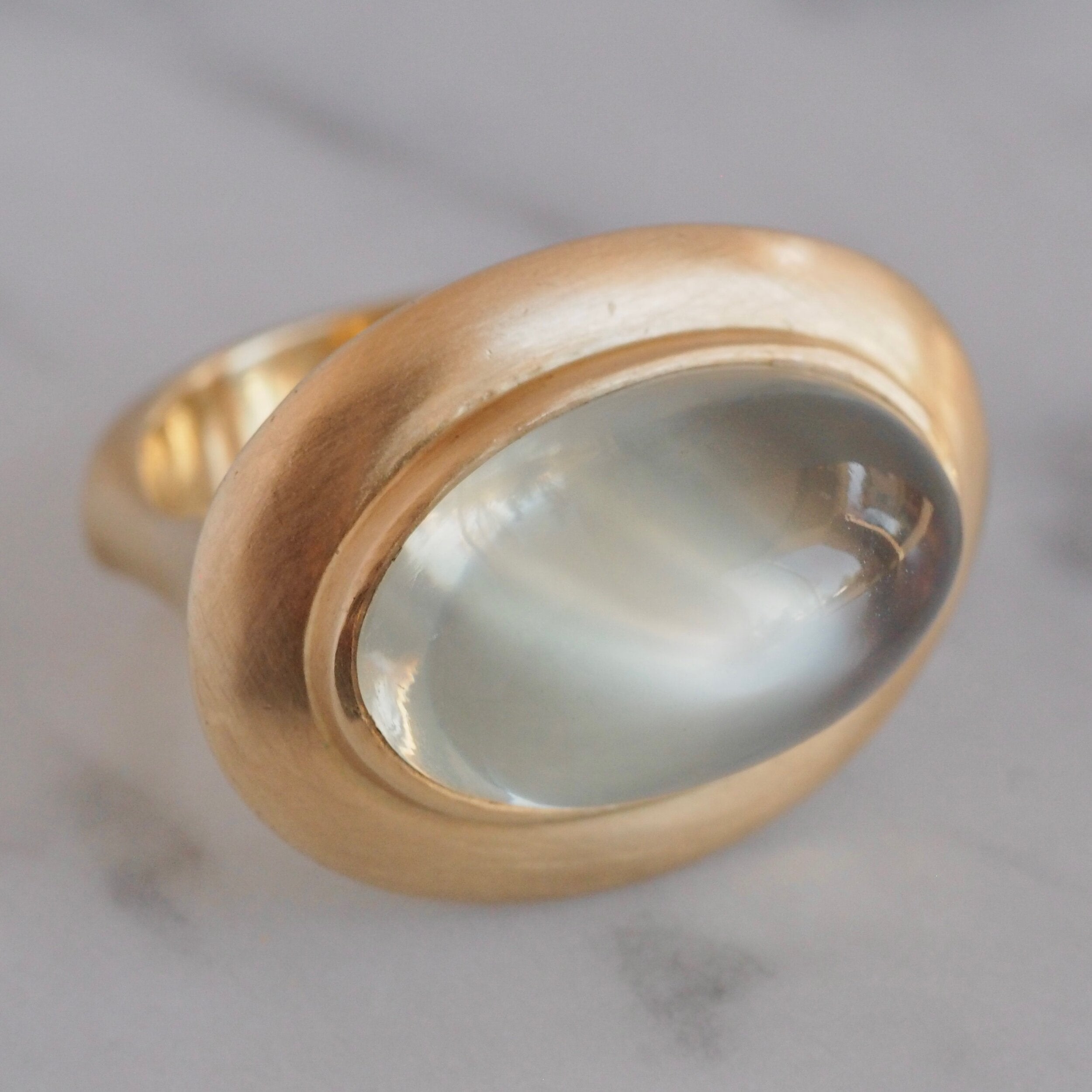 Vintage 14k Gold Moonstone Ring