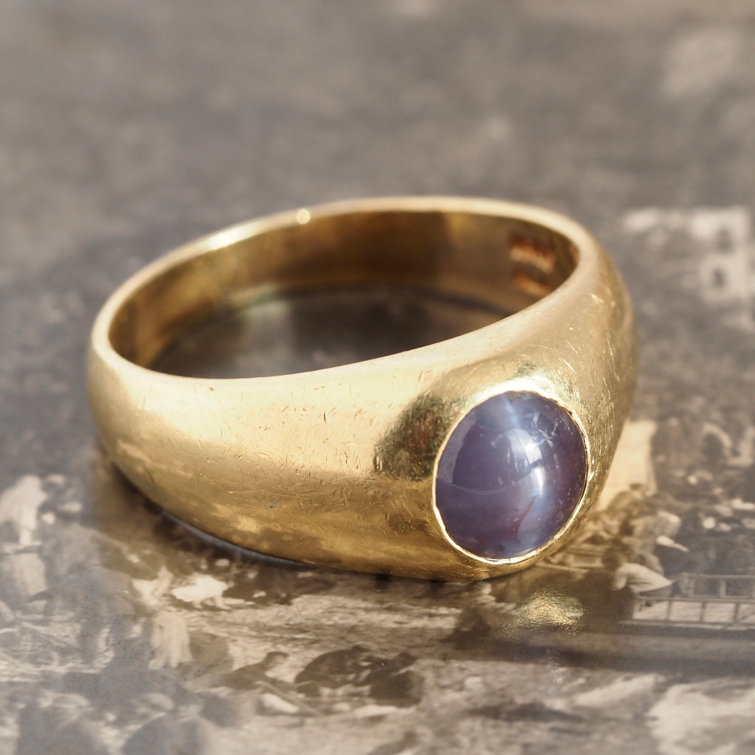 Vintage 18k Gold Cat's Eye Alexandrite Ring