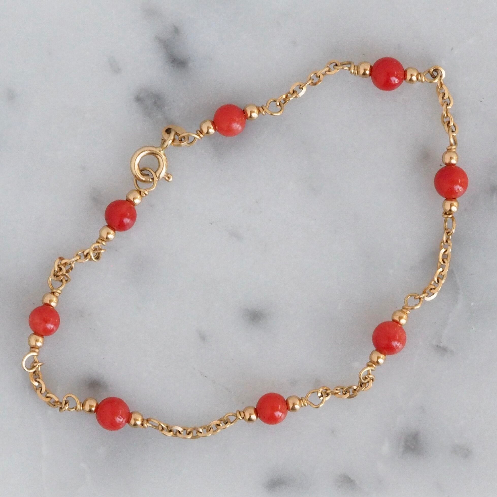 Vintage 18k Gold Coral Station Link Chain Bracelet