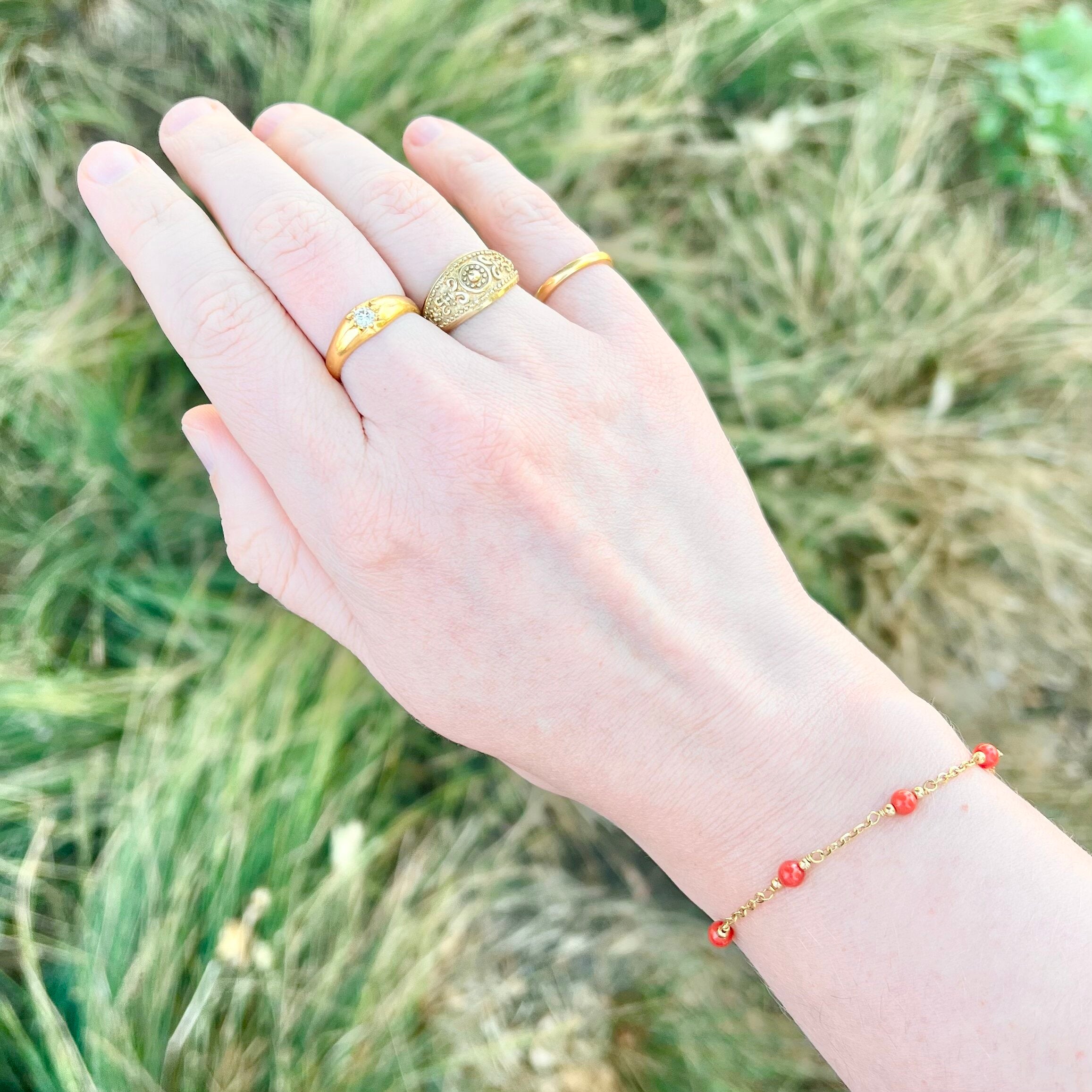 Vintage 18k Gold Coral Station Link Chain Bracelet