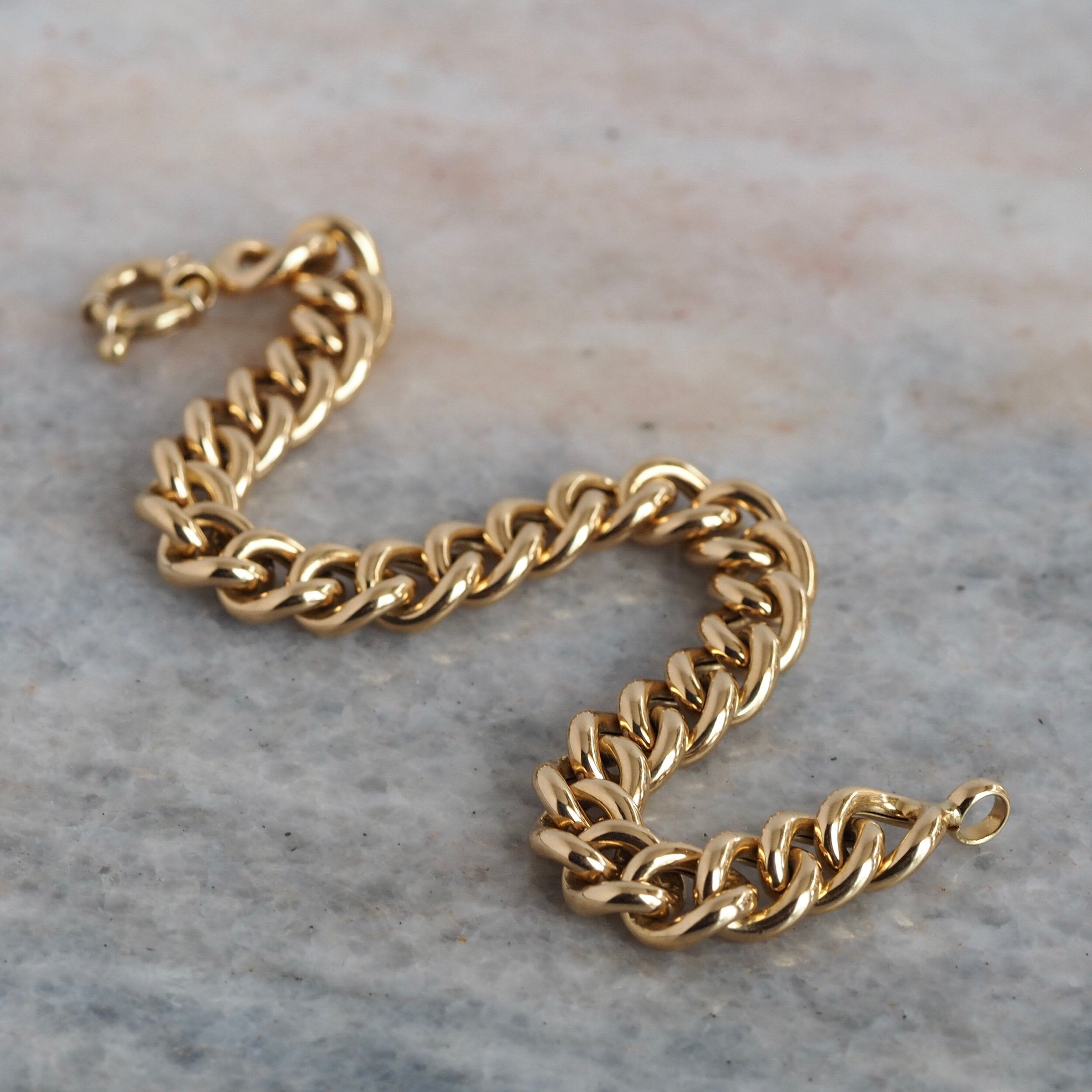 Vintage 18k Gold Curb Chain Bracelet