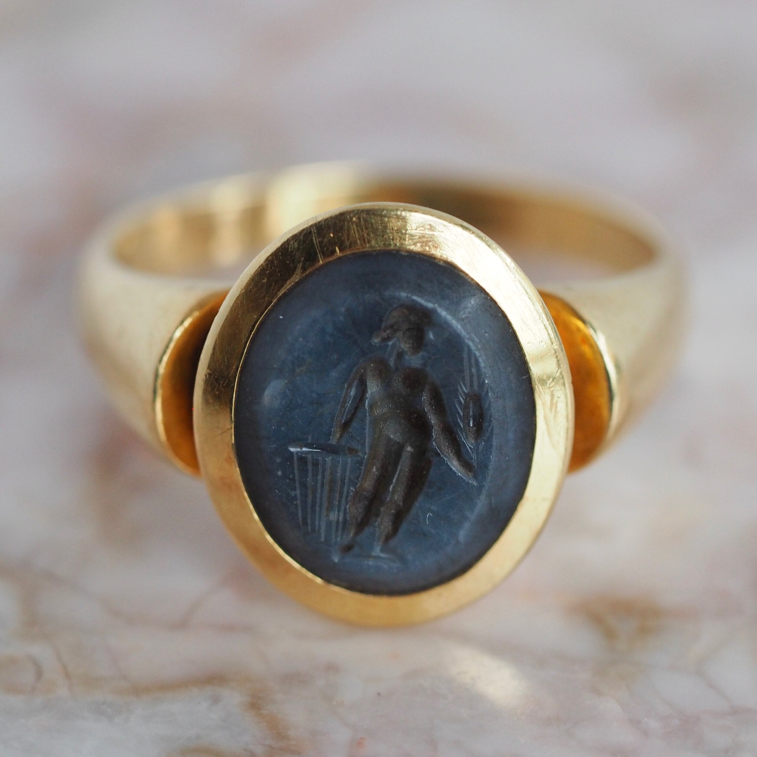 Vintage 18k Gold Ring with Ancient Agate Intaglio