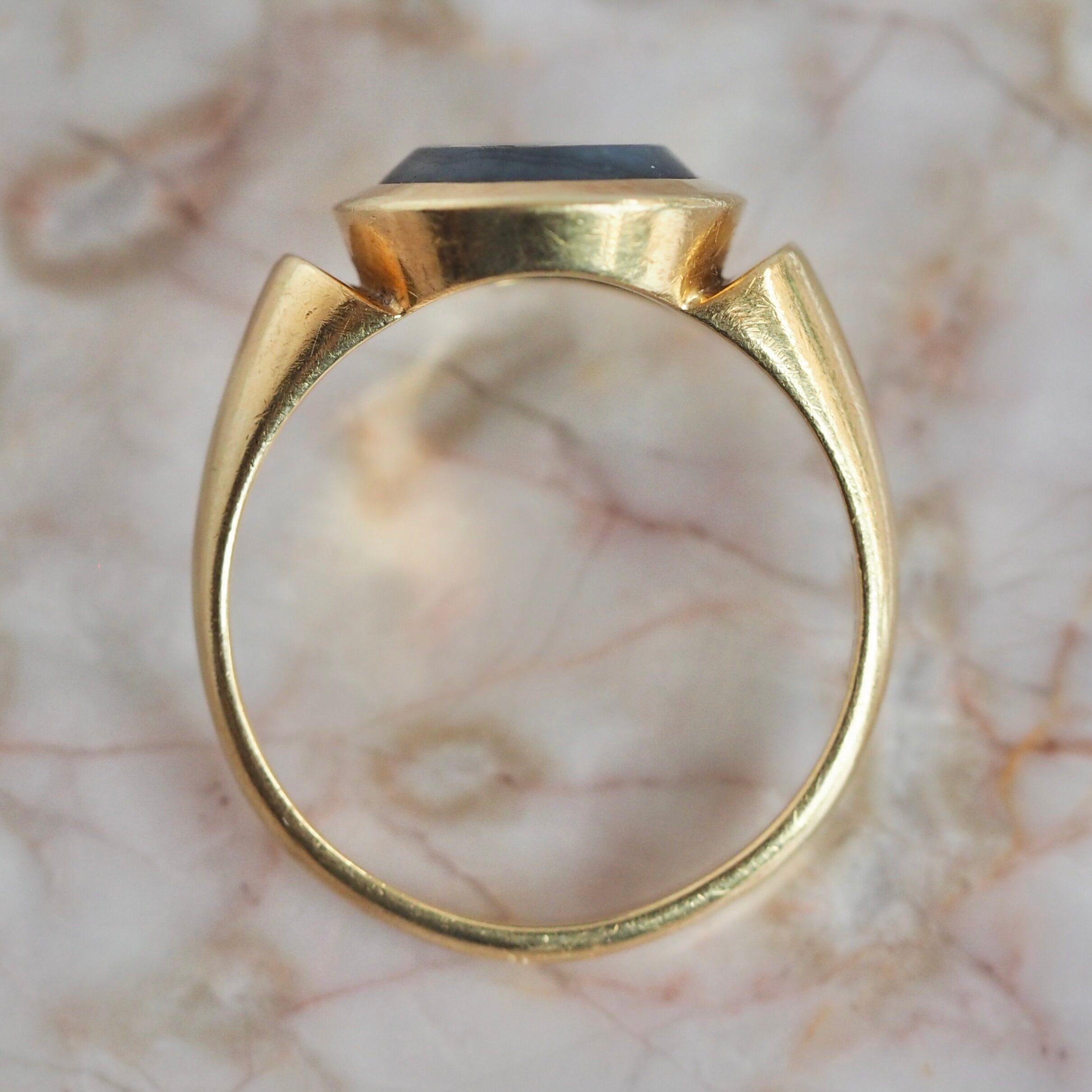 Vintage 18k Gold Ring with Ancient Agate Intaglio