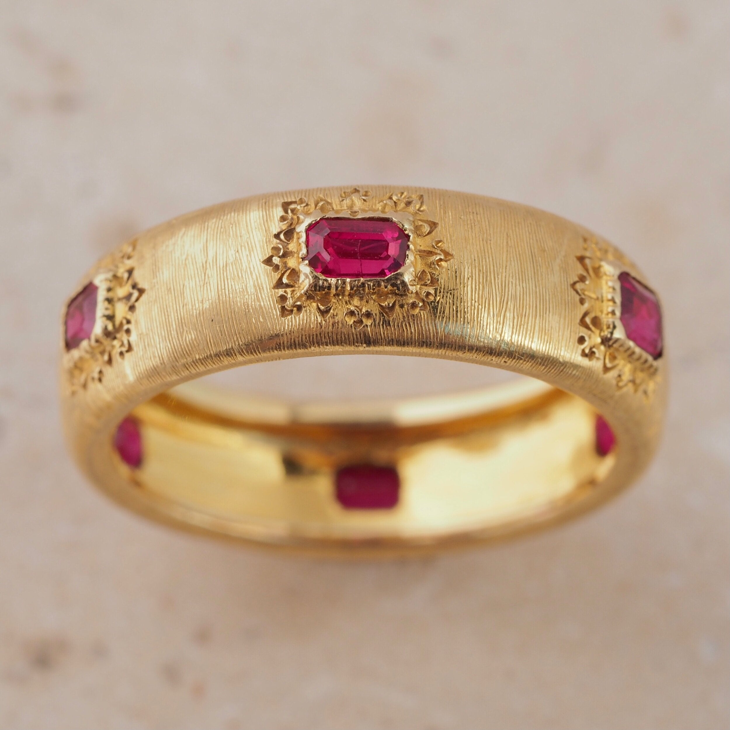 Vintage 18k Gold Ruby Ring