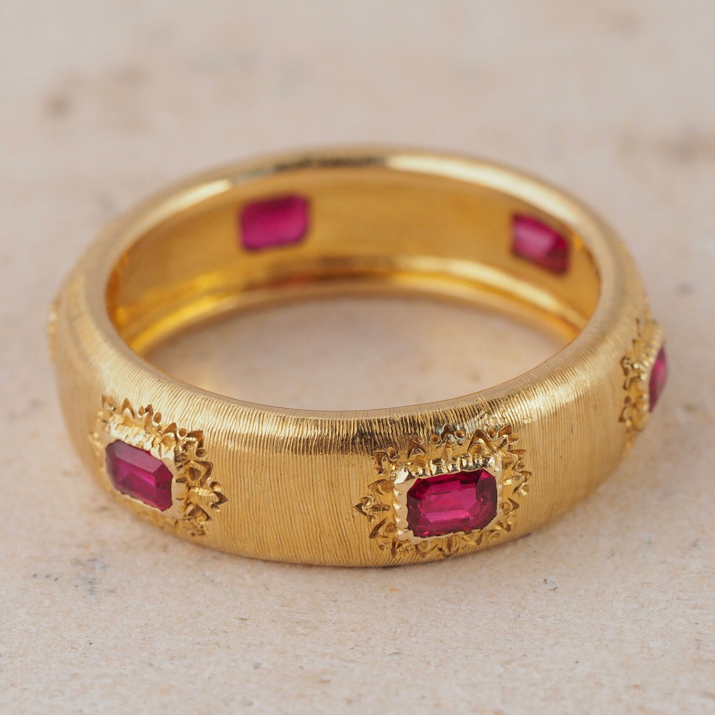 Vintage 18k Gold Ruby Ring