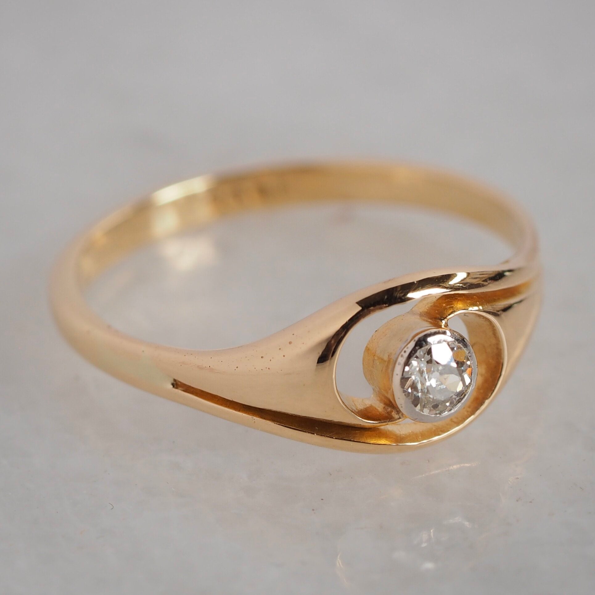 Vintage 18k Gold and Diamond Edwardian Inspired Ring