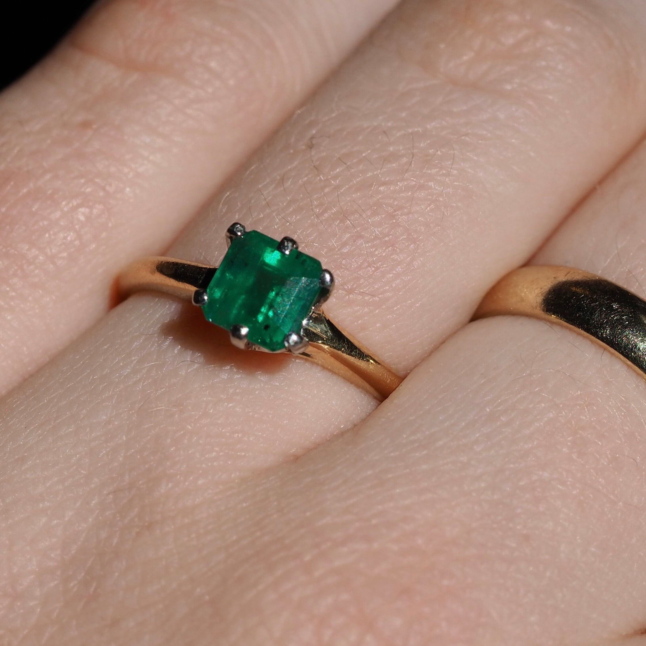 Vintage 18k Yellow and White Gold Emerald Solitaire Ring